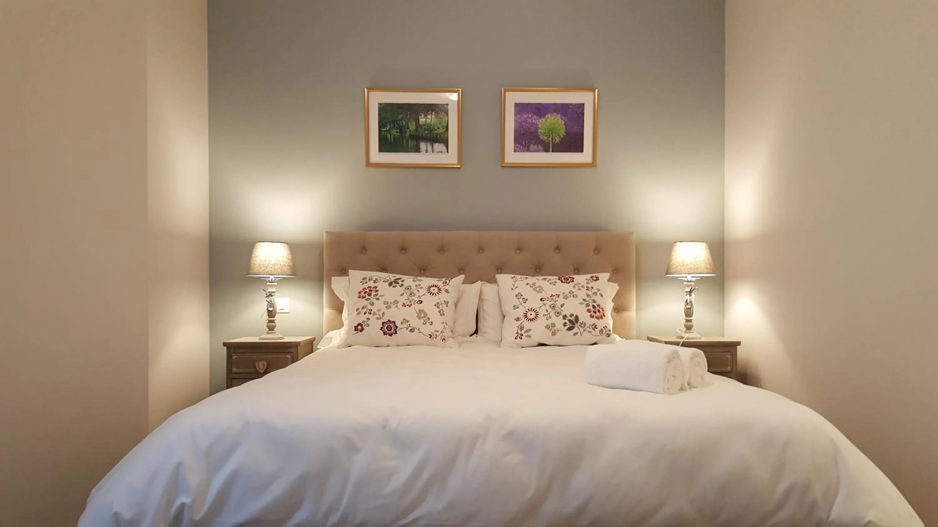 Bed in Hôtel Chez Jacqueline