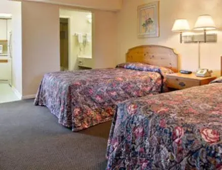 Bedroom, Bed in Econo Lodge Franklin Bedroom, Bed in Econo Lodge Franklin