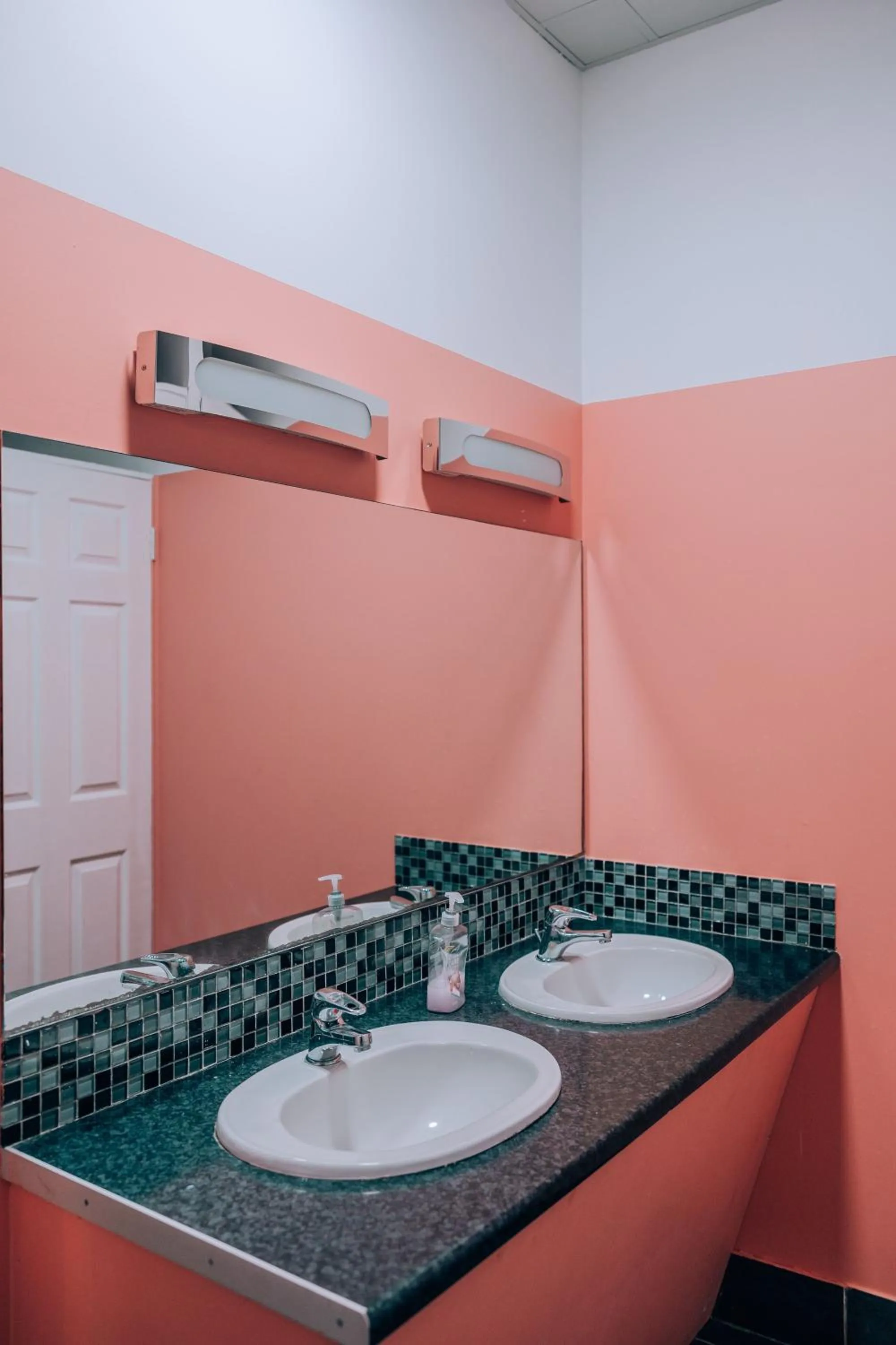 Bathroom in PH Hostel Liverpool