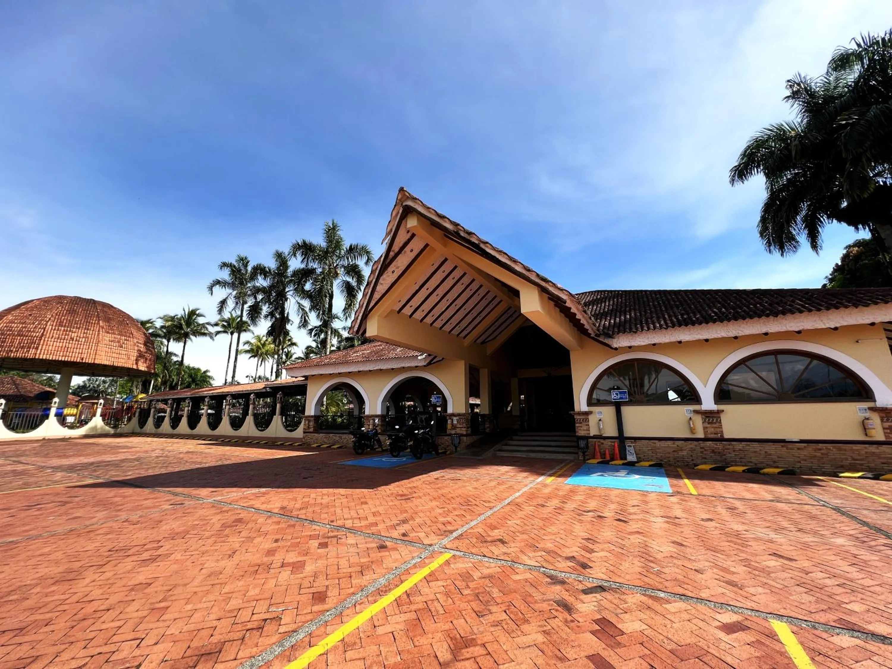 Property building in Tequendama Hotel Campestre Villavicencio