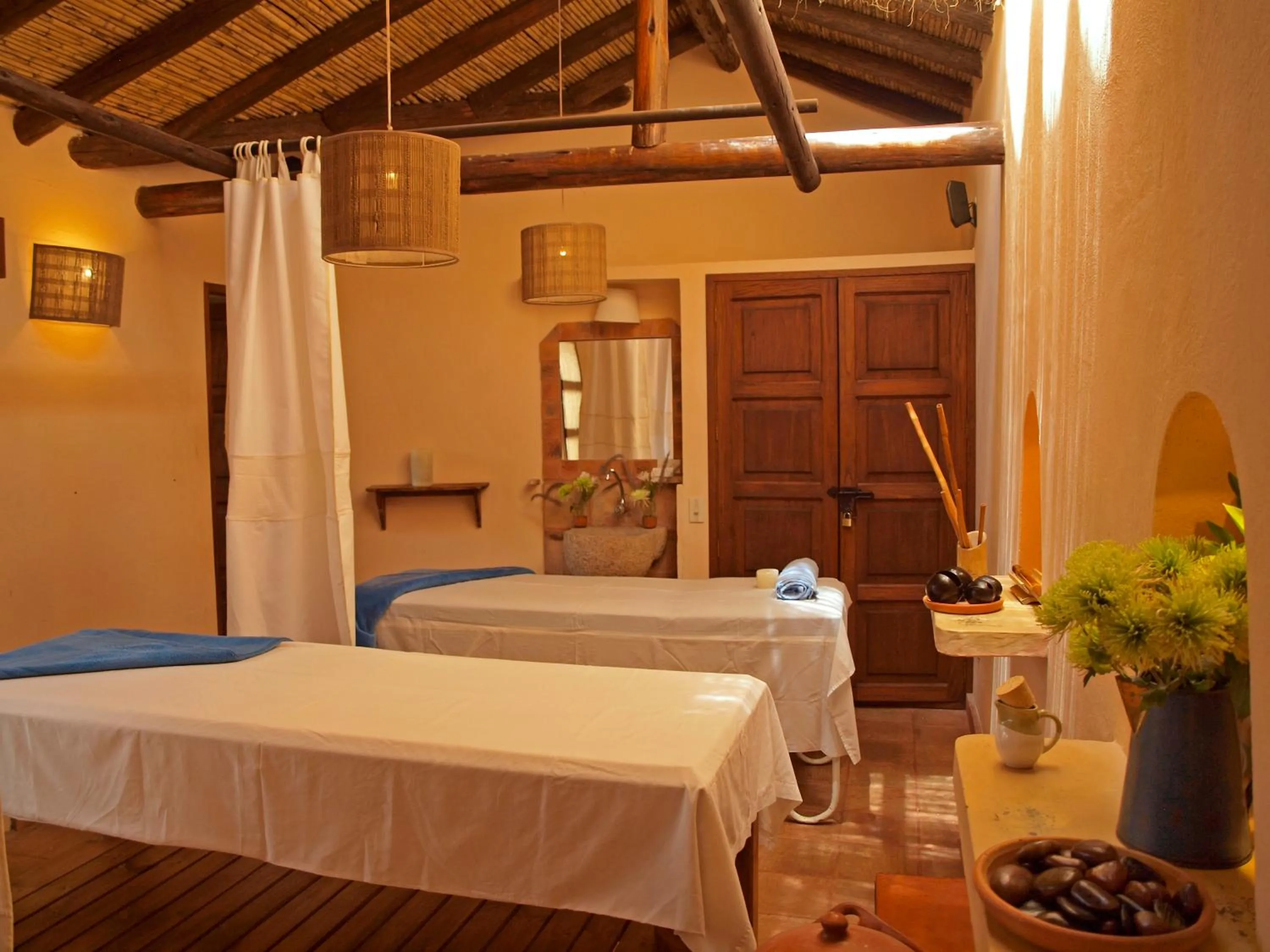 Massage, Bed in Hotel y Spa Getsemani