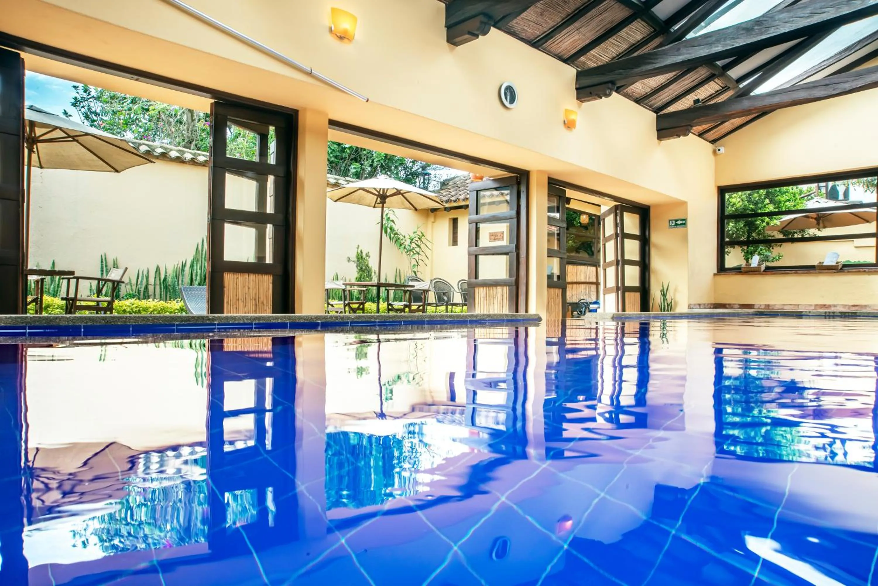 Swimming pool in Hotel y Spa Getsemani