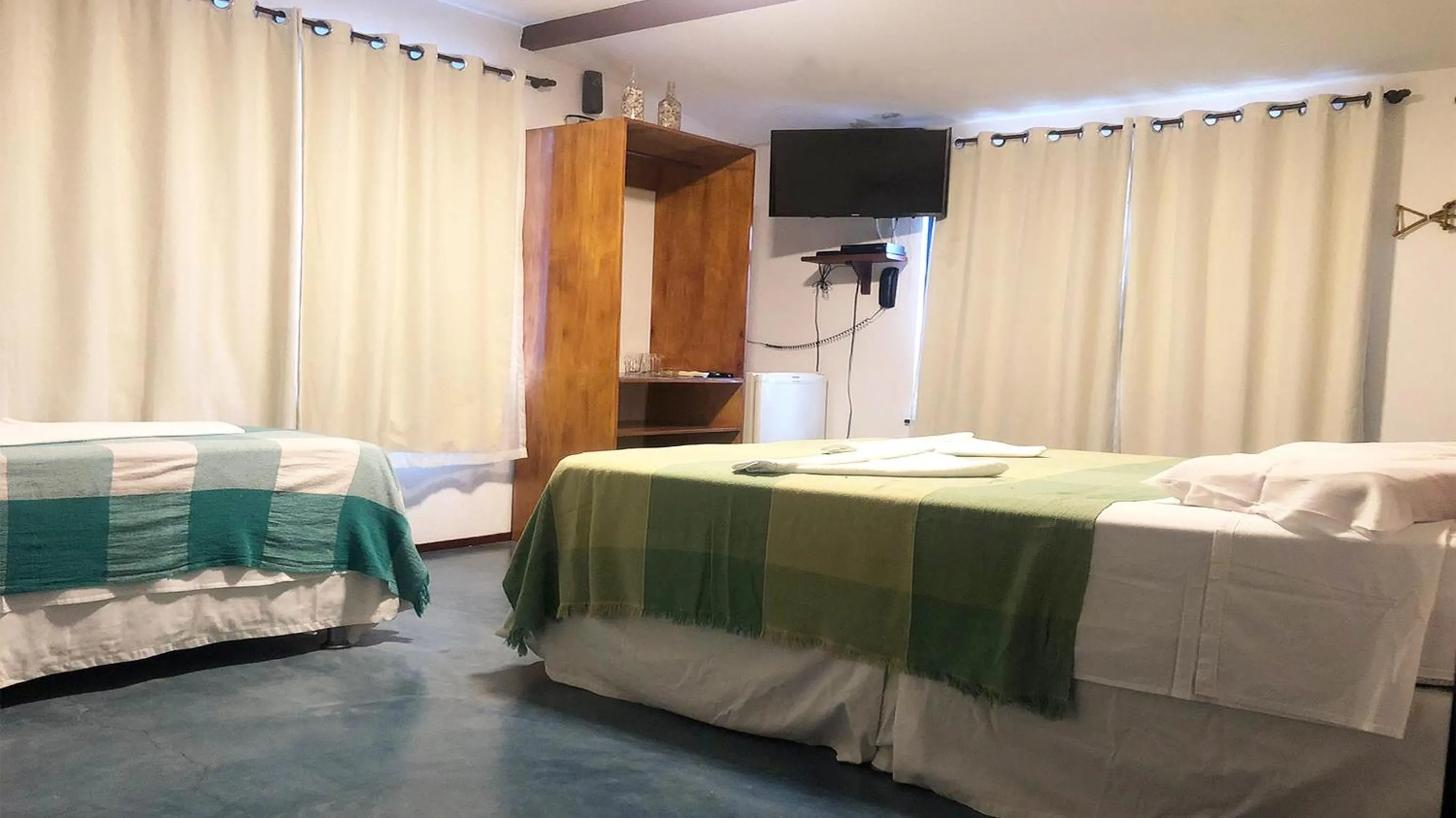 TV and multimedia, Bed in Pousada do Sol
