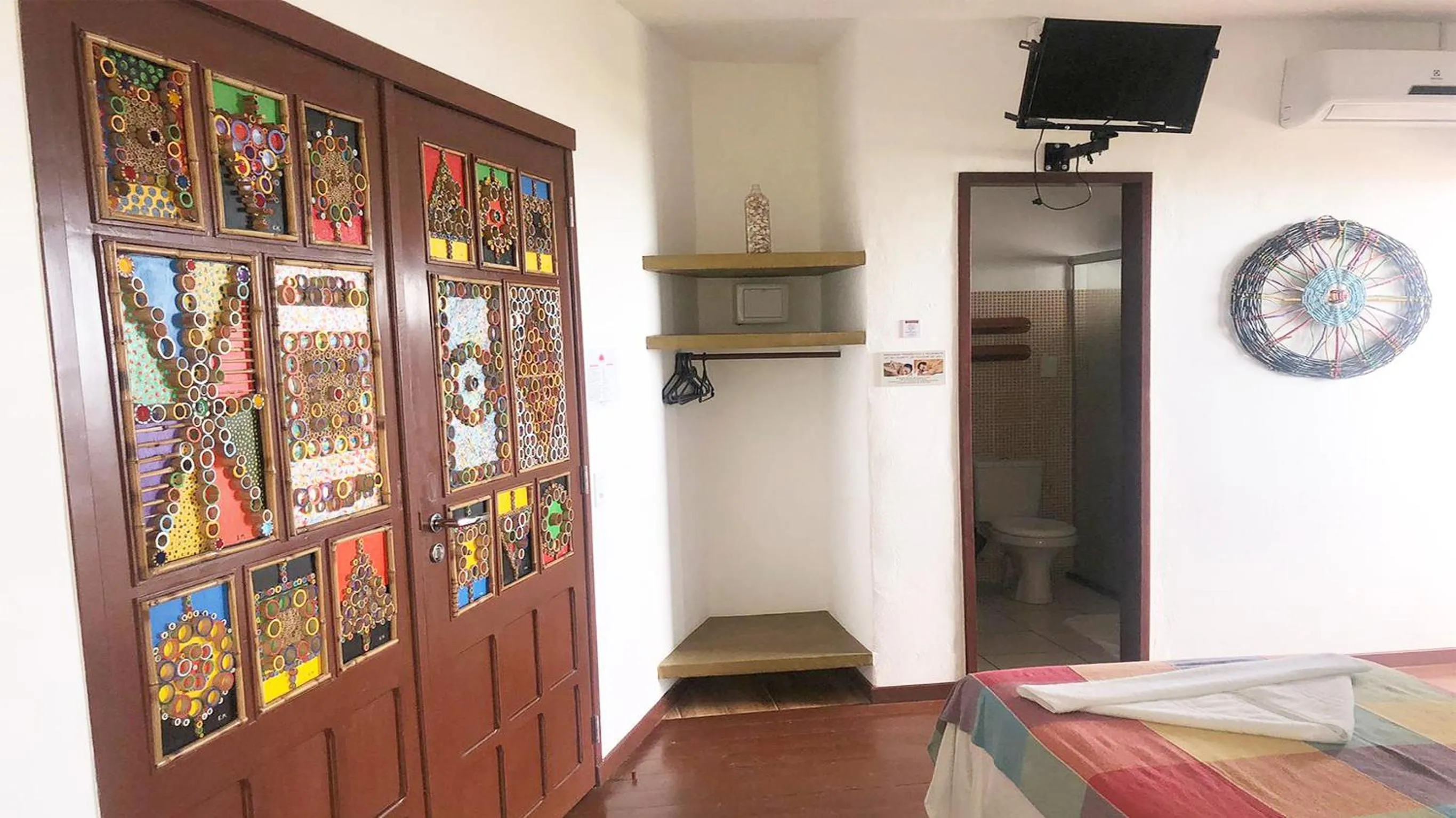 TV and multimedia in Pousada do Sol
