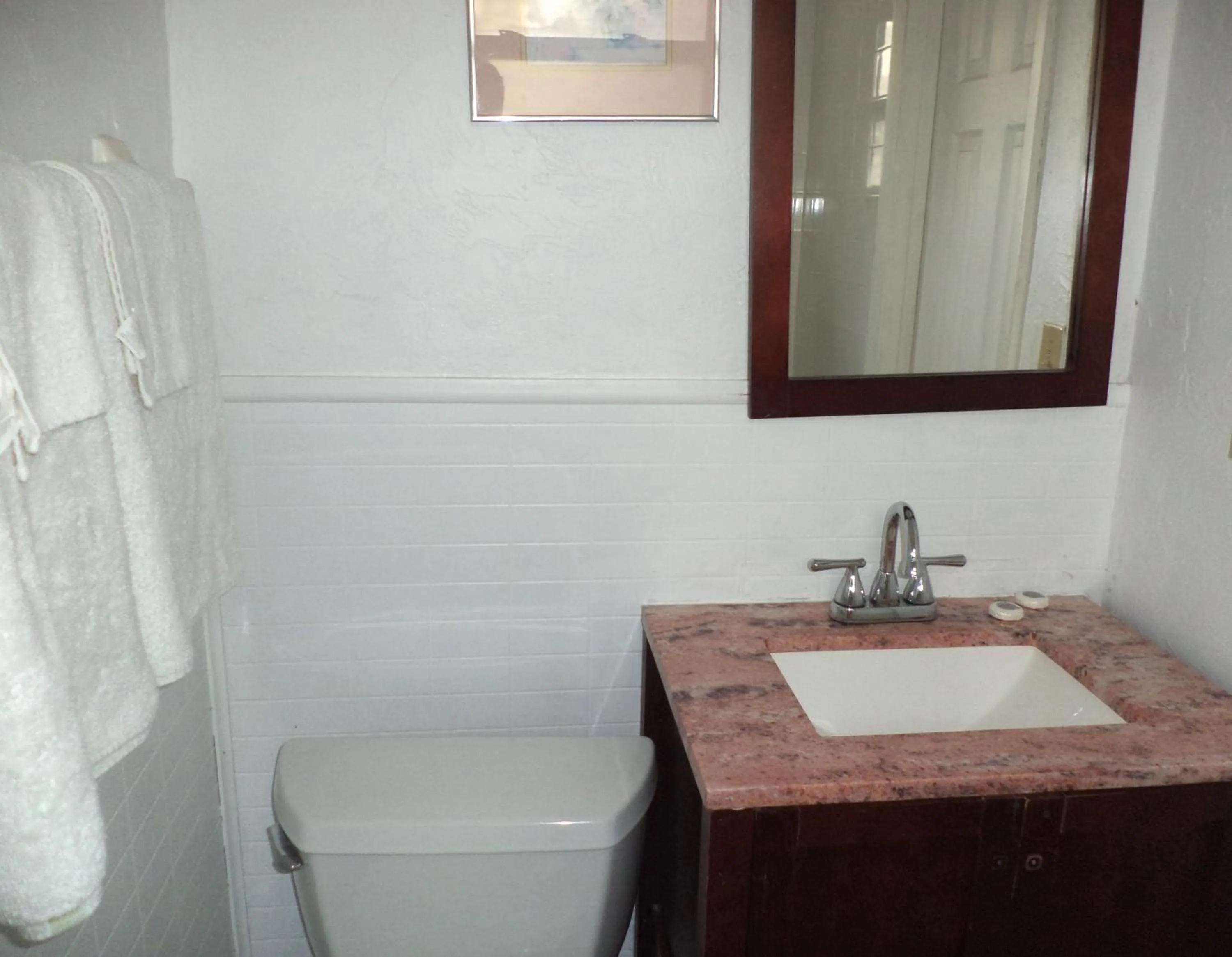 Bathroom in Glades Motel - Naples