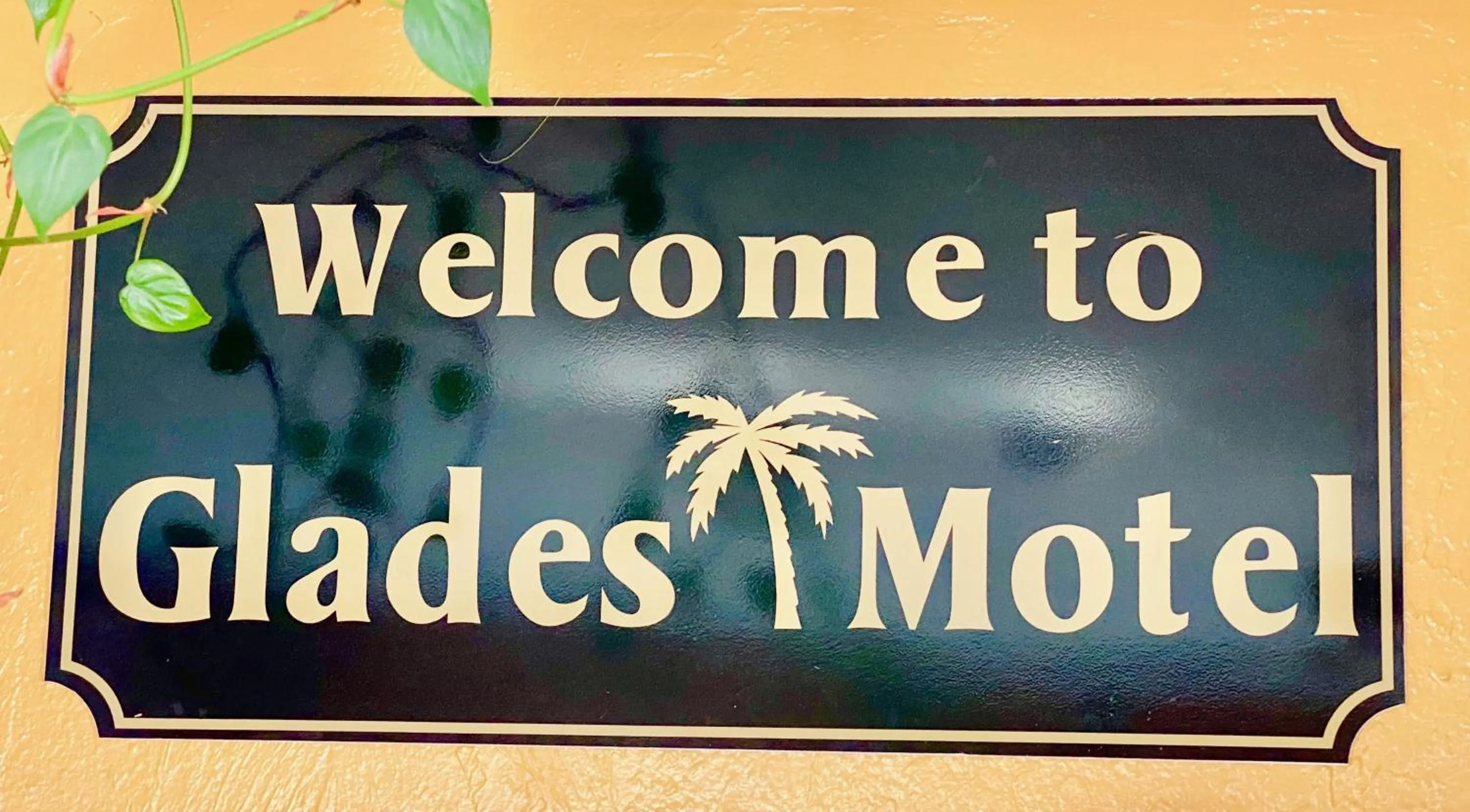 Glades Motel - Naples
