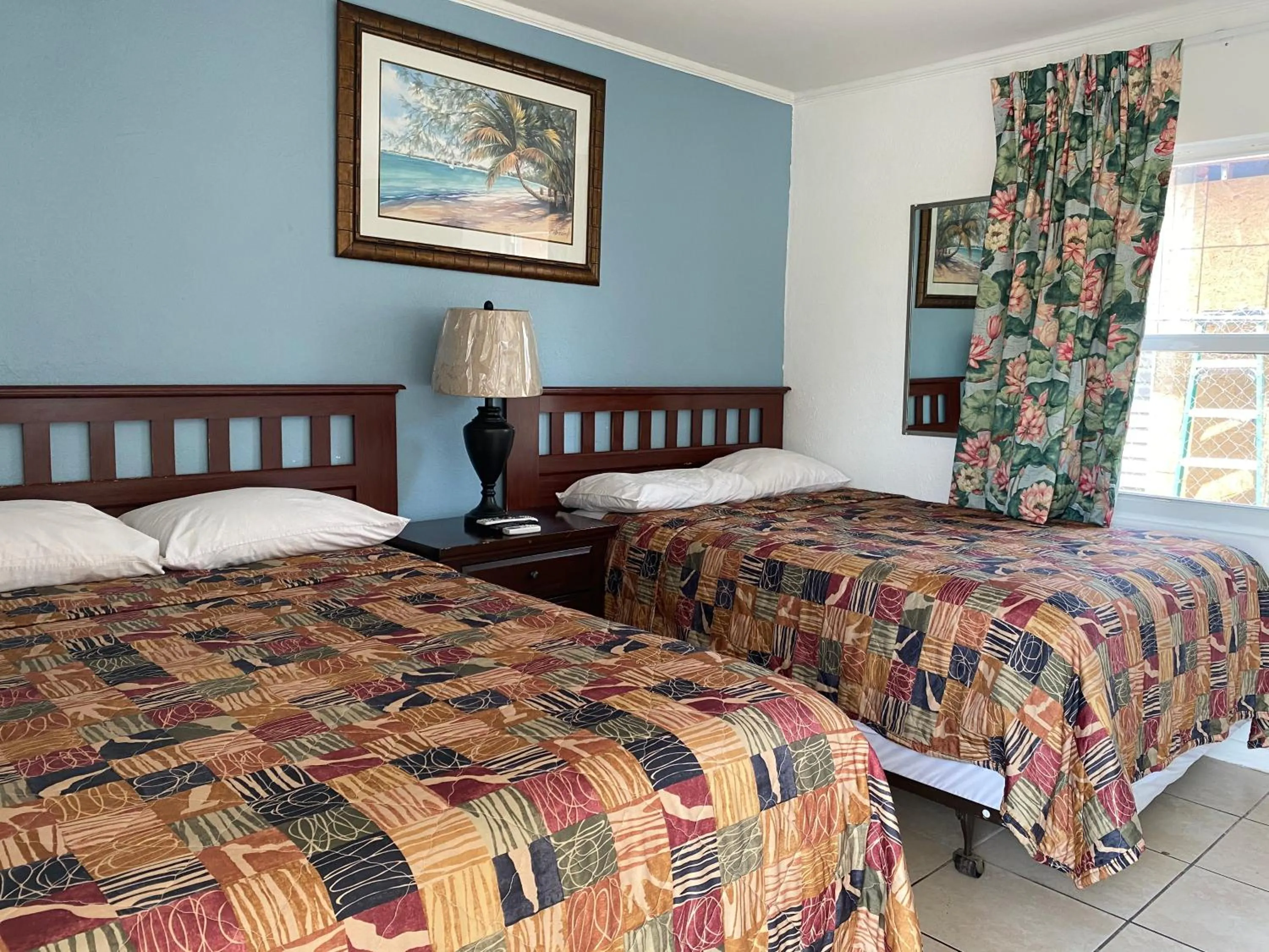 Other, Bed in Glades Motel - Naples