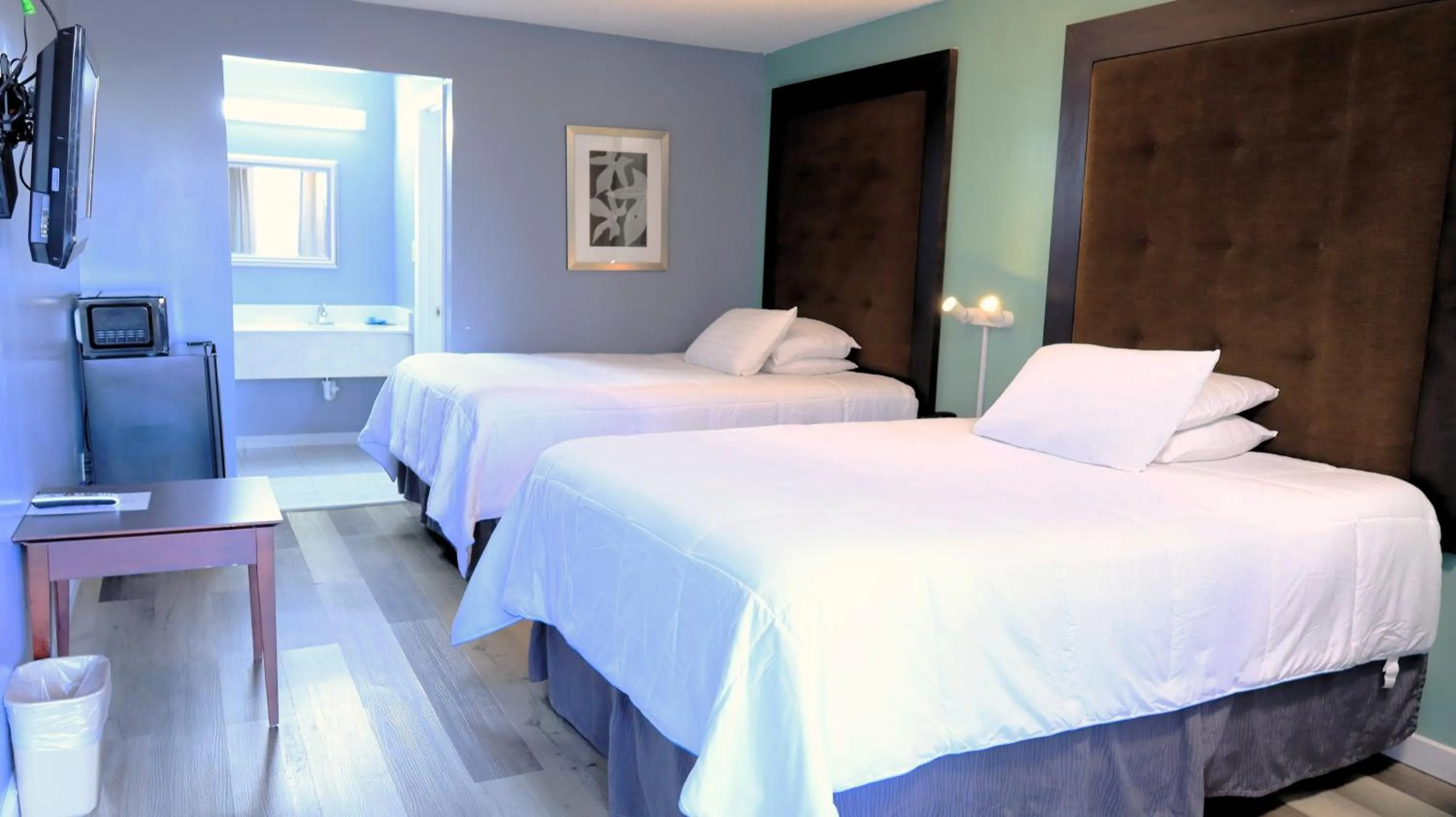 Bed in Americas Best Value Inn Suites & Studios Blytheville by Sonesta