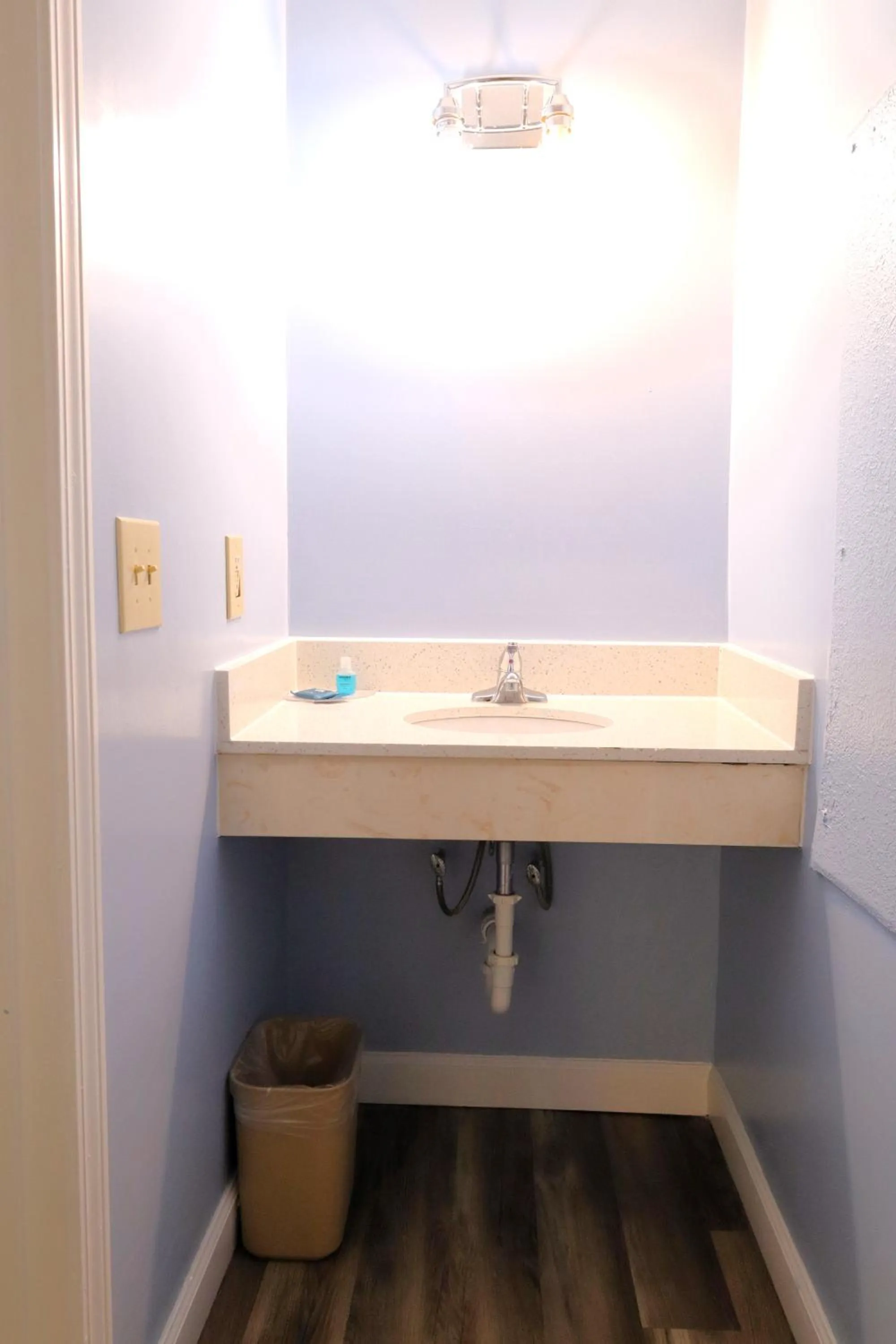 Bathroom in Americas Best Value Inn Suites & Studios Blytheville by Sonesta