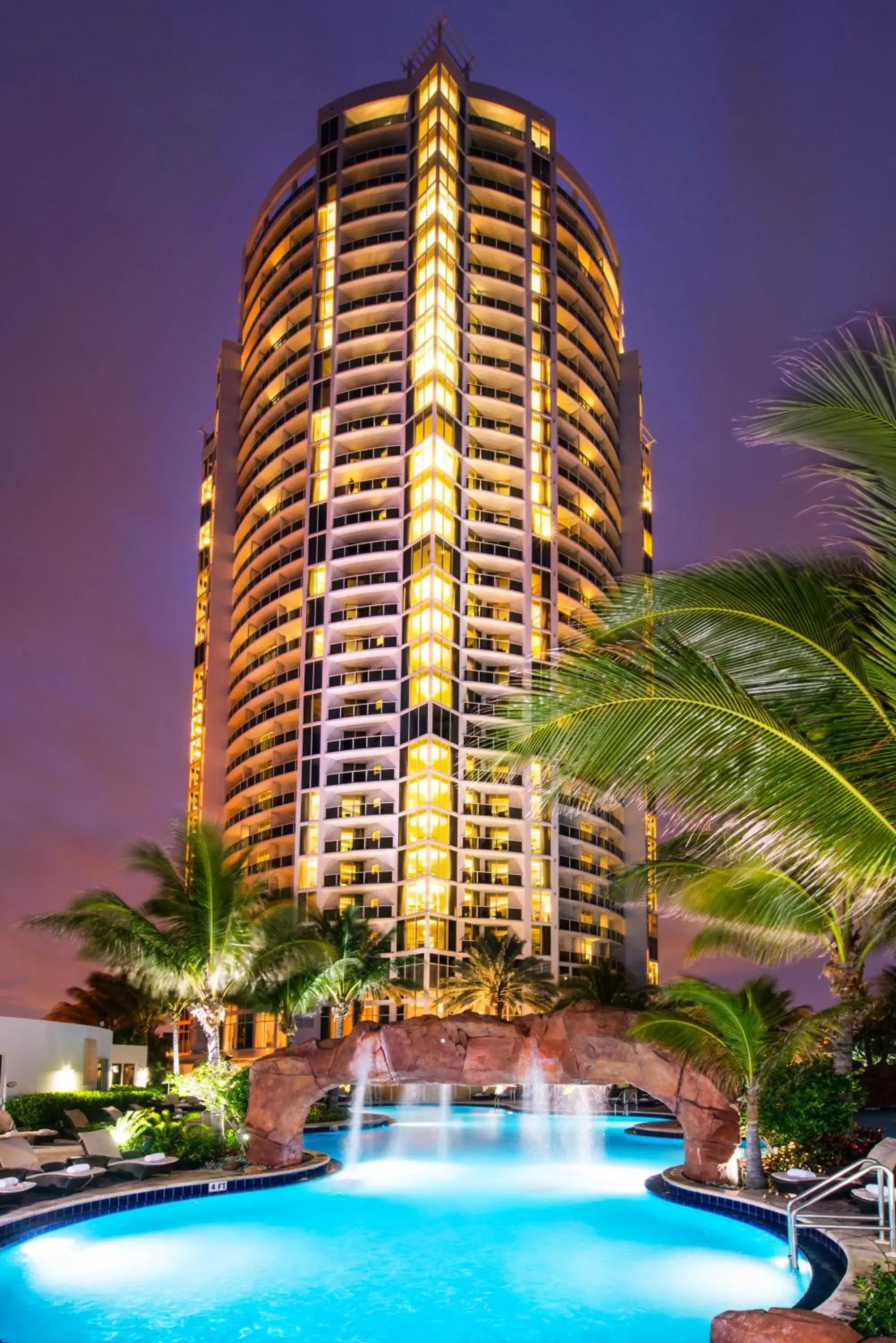 Property building in Trump International Beach Resort - Sunny Isles Beach Property building in Trump International Beach Resort - Sunny Isles Beach