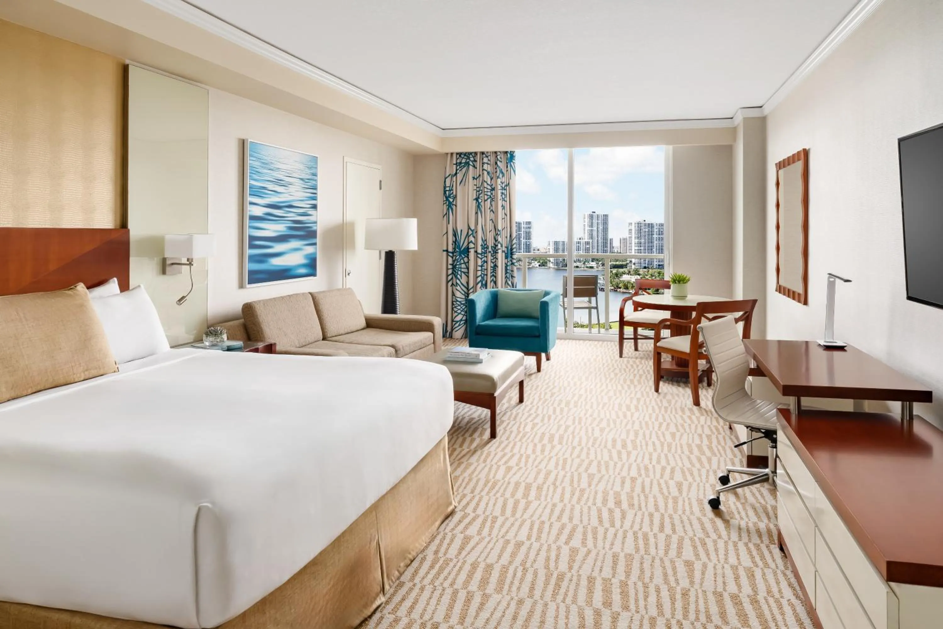 Bedroom, Bed in Trump International Beach Resort - Sunny Isles Beach