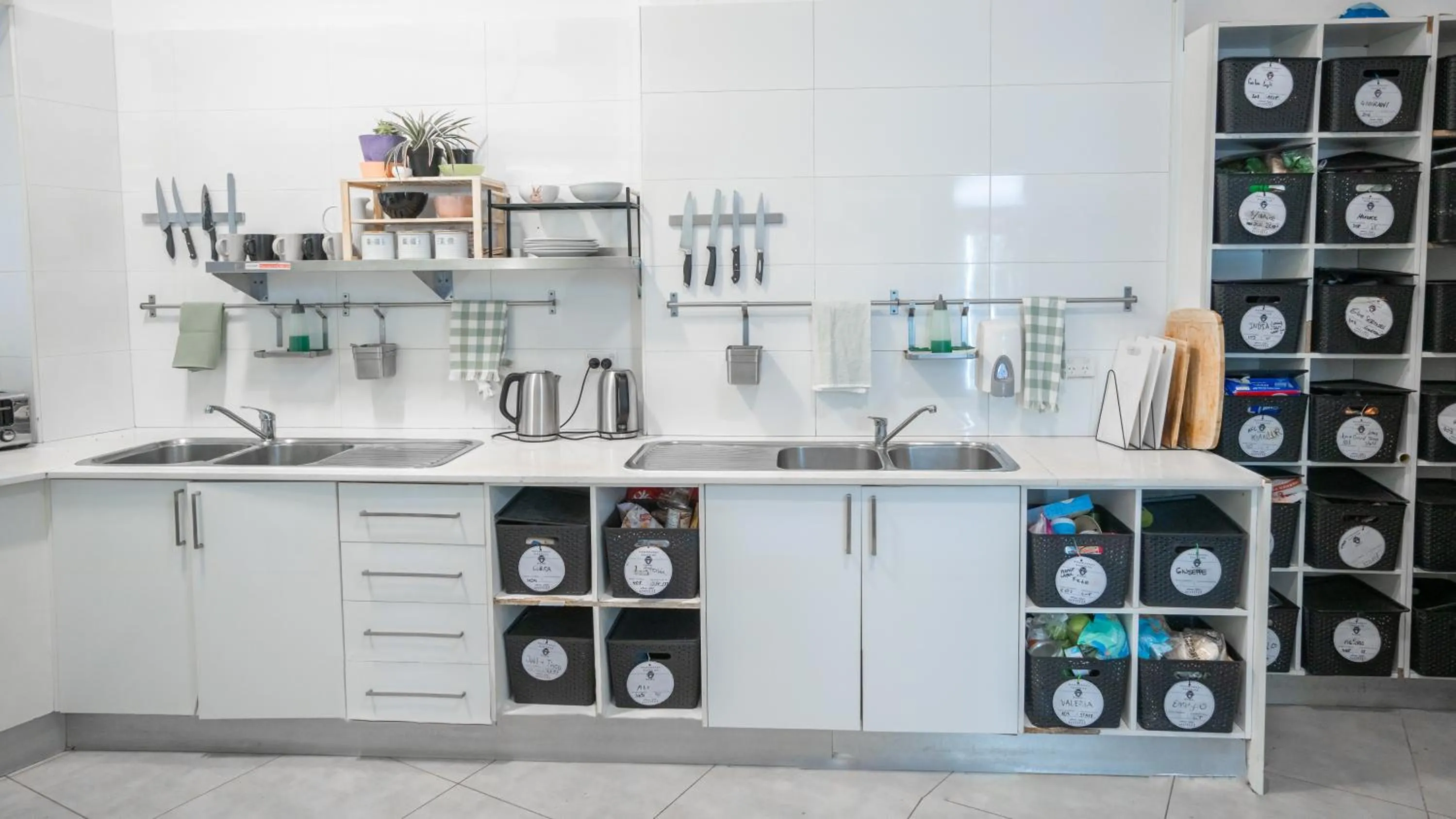 Kitchen or kitchenette in Mad Monkey East Side