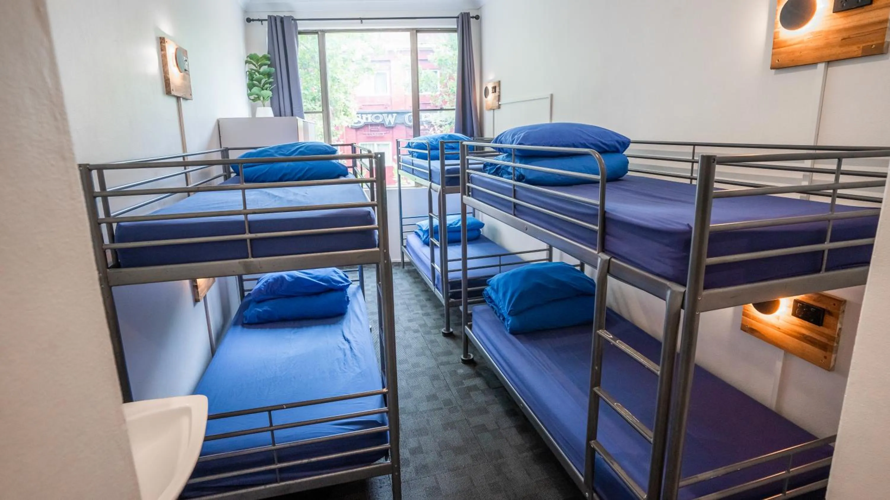 Bedroom, Bed in Mad Monkey East Side