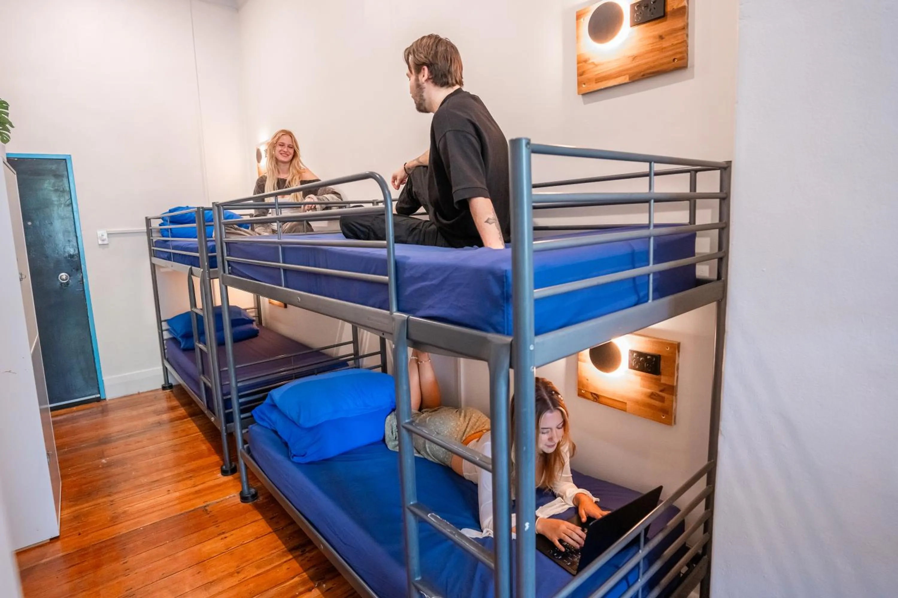 Photo of the whole room, Bed in Mad Monkey East Side