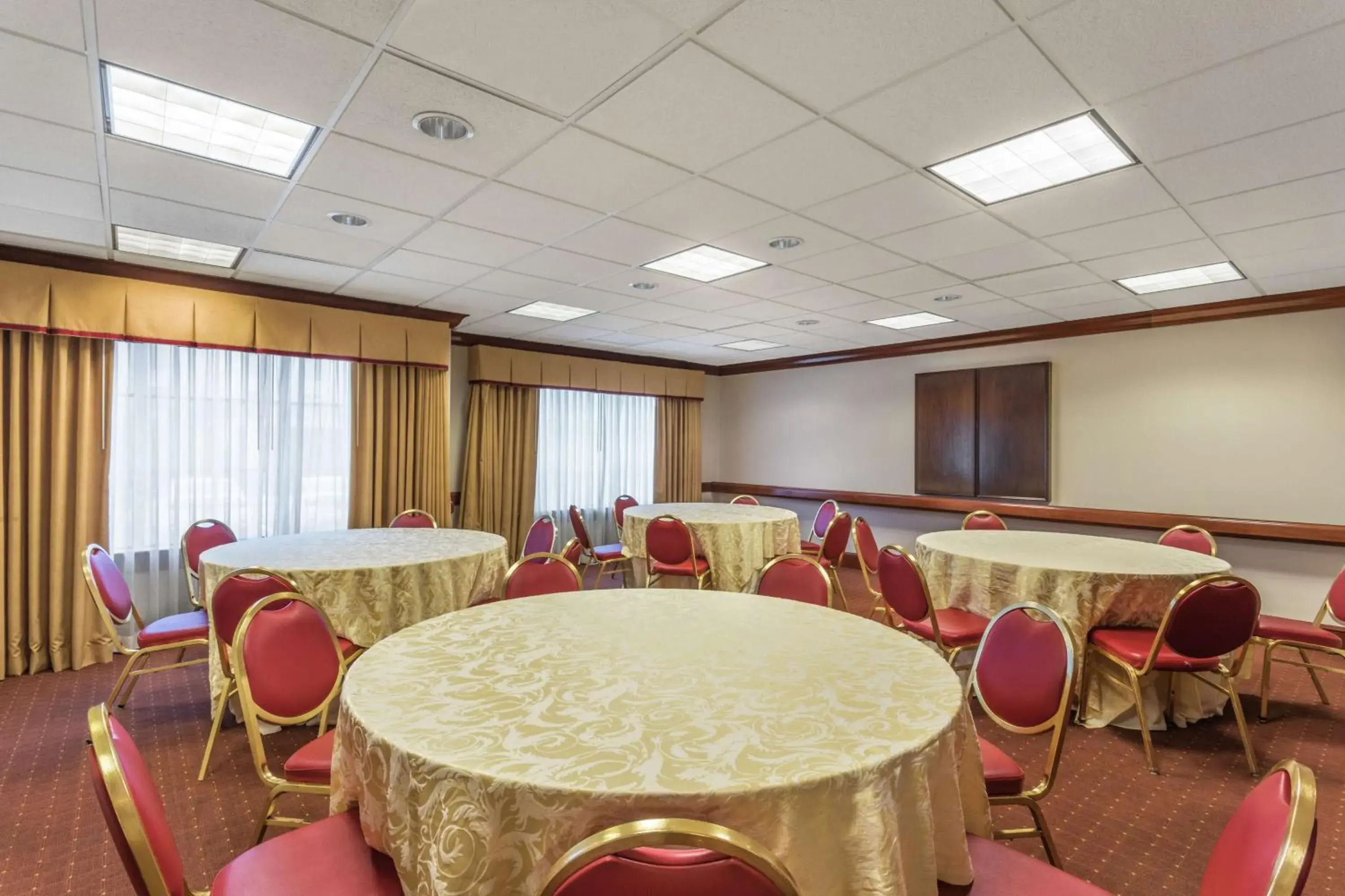 Meeting/conference room in Homewood Suites by Hilton Newark-Wilmington South Area Meeting/conference room in Homewood Suites by Hilton Newark-Wilmington South Area
