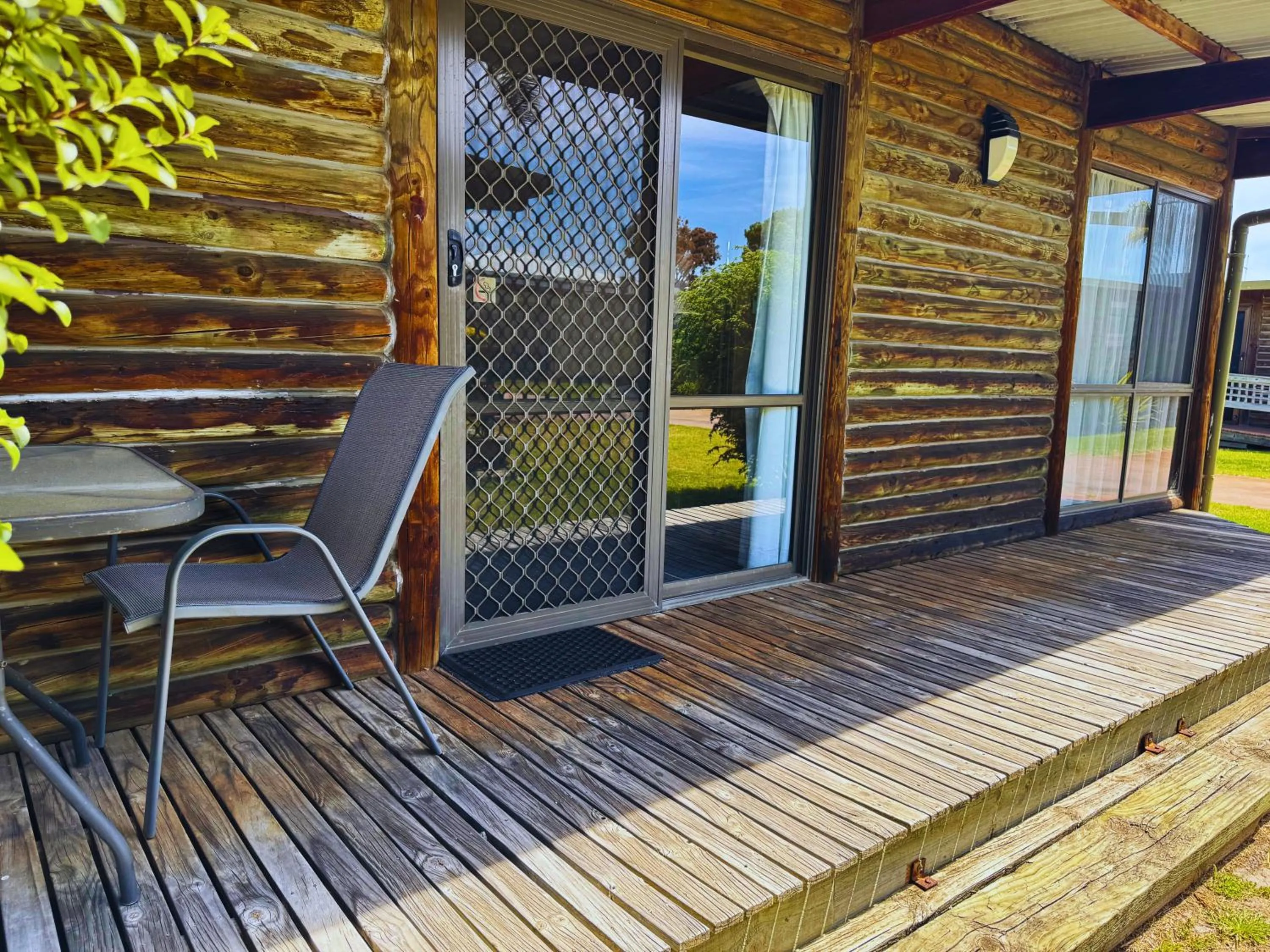 Property building in Lazy Acre Log Cabins