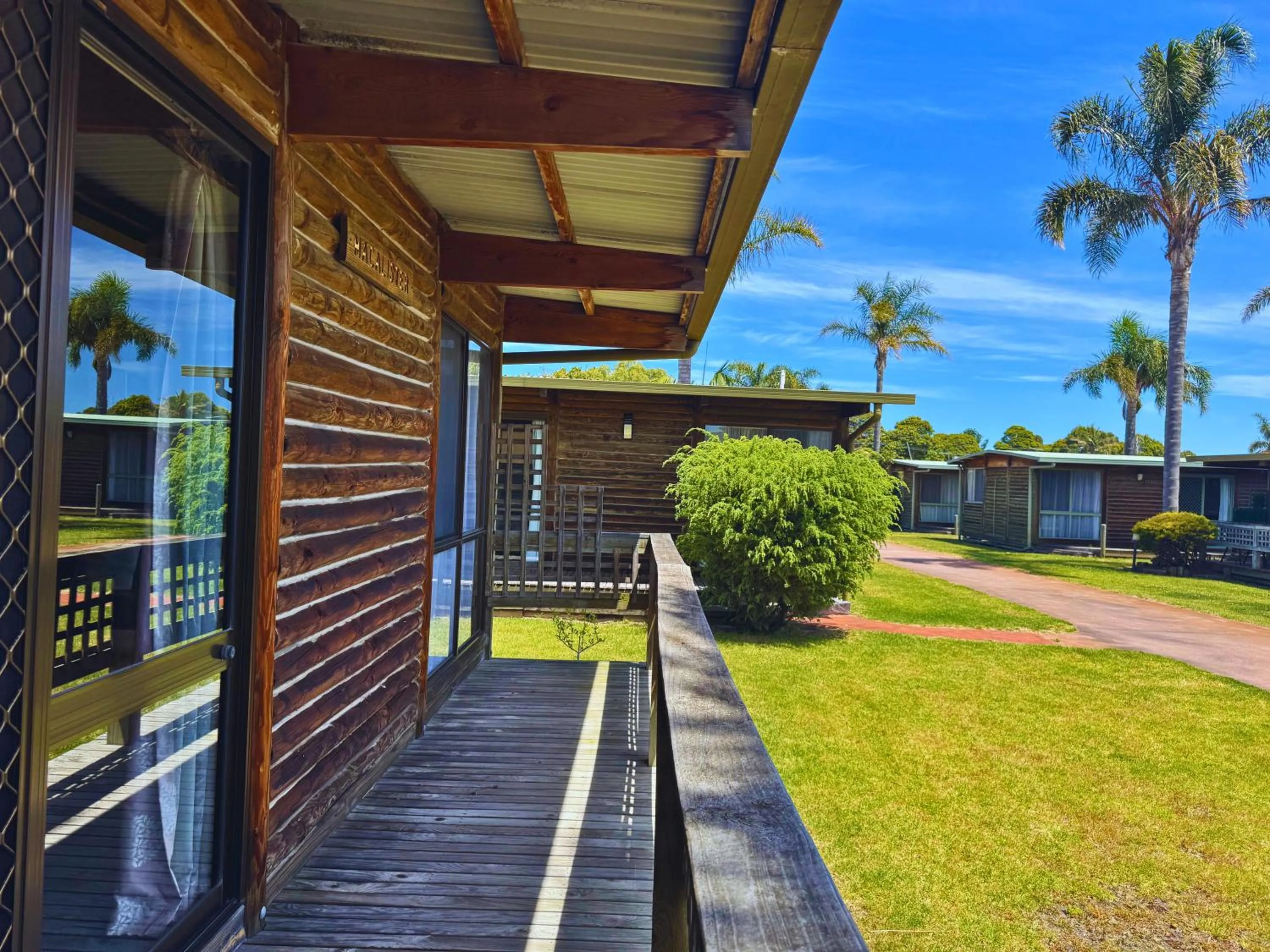Property building in Lazy Acre Log Cabins