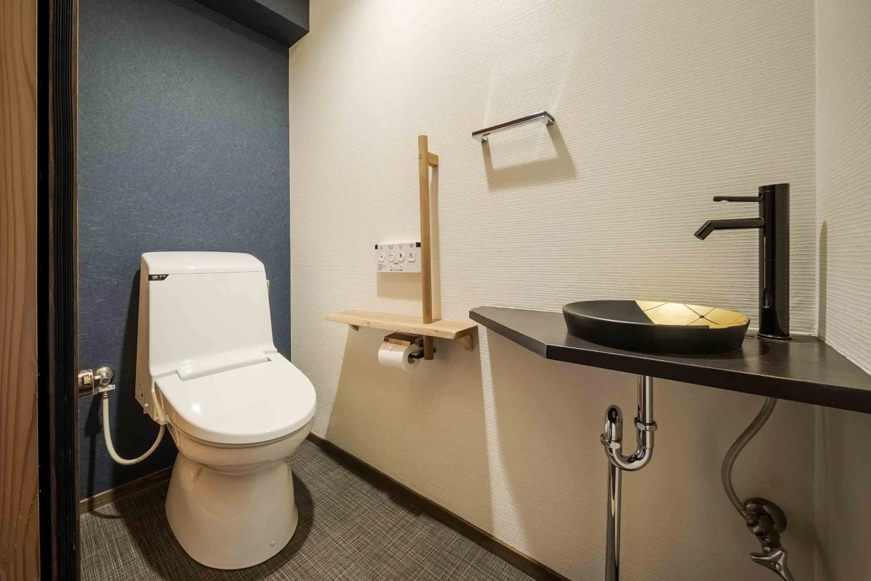 Toilet in Akane an Machiya House