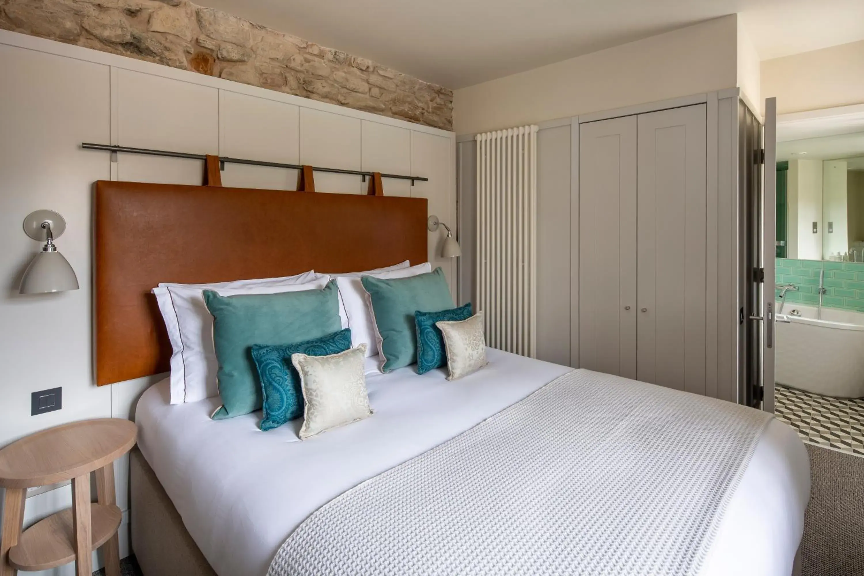 Bed in Abbey Strand Apartments, at Holyrood Bed in Abbey Strand Apartments, at Holyrood