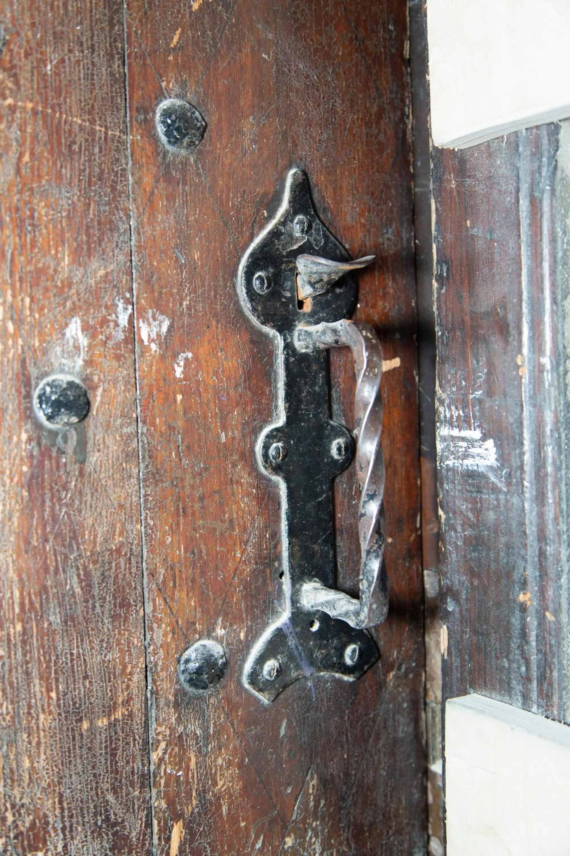 Facade/entrance in Abbey Strand Apartments, at Holyrood