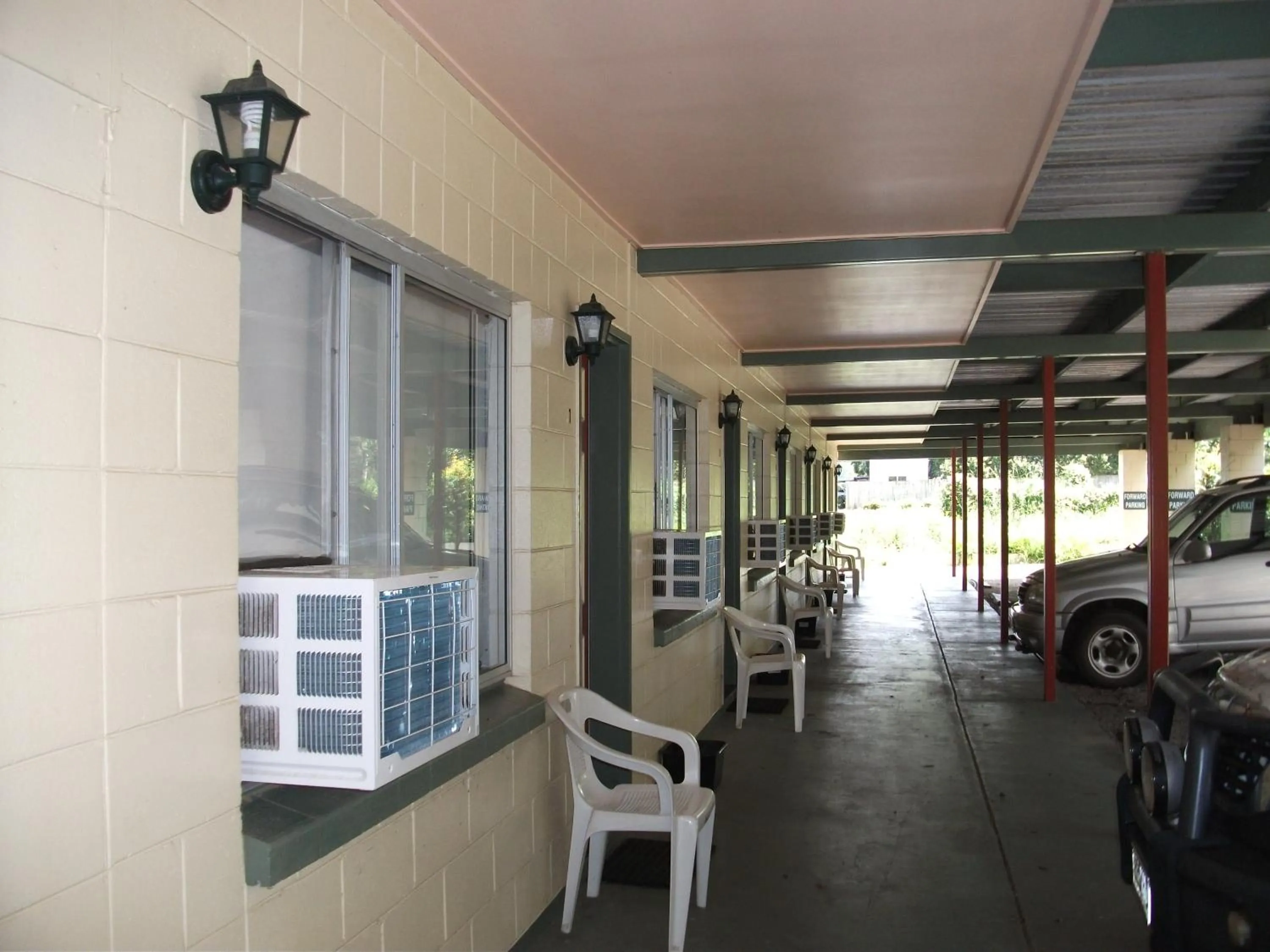 Beerwah Glasshouse Motel