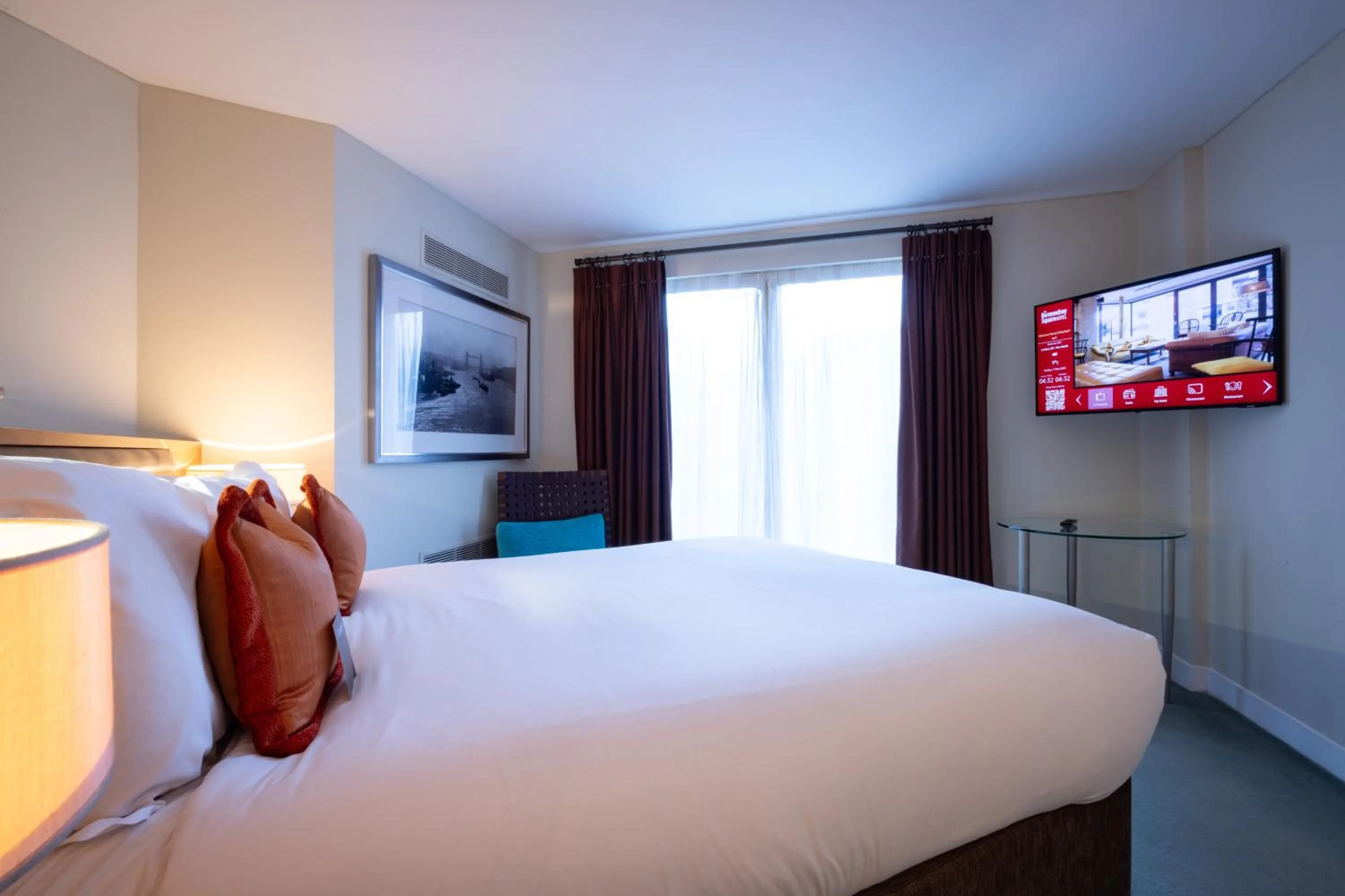 Bedroom, Bed in Bermondsey Square Hotel - A Bespoke Hotel