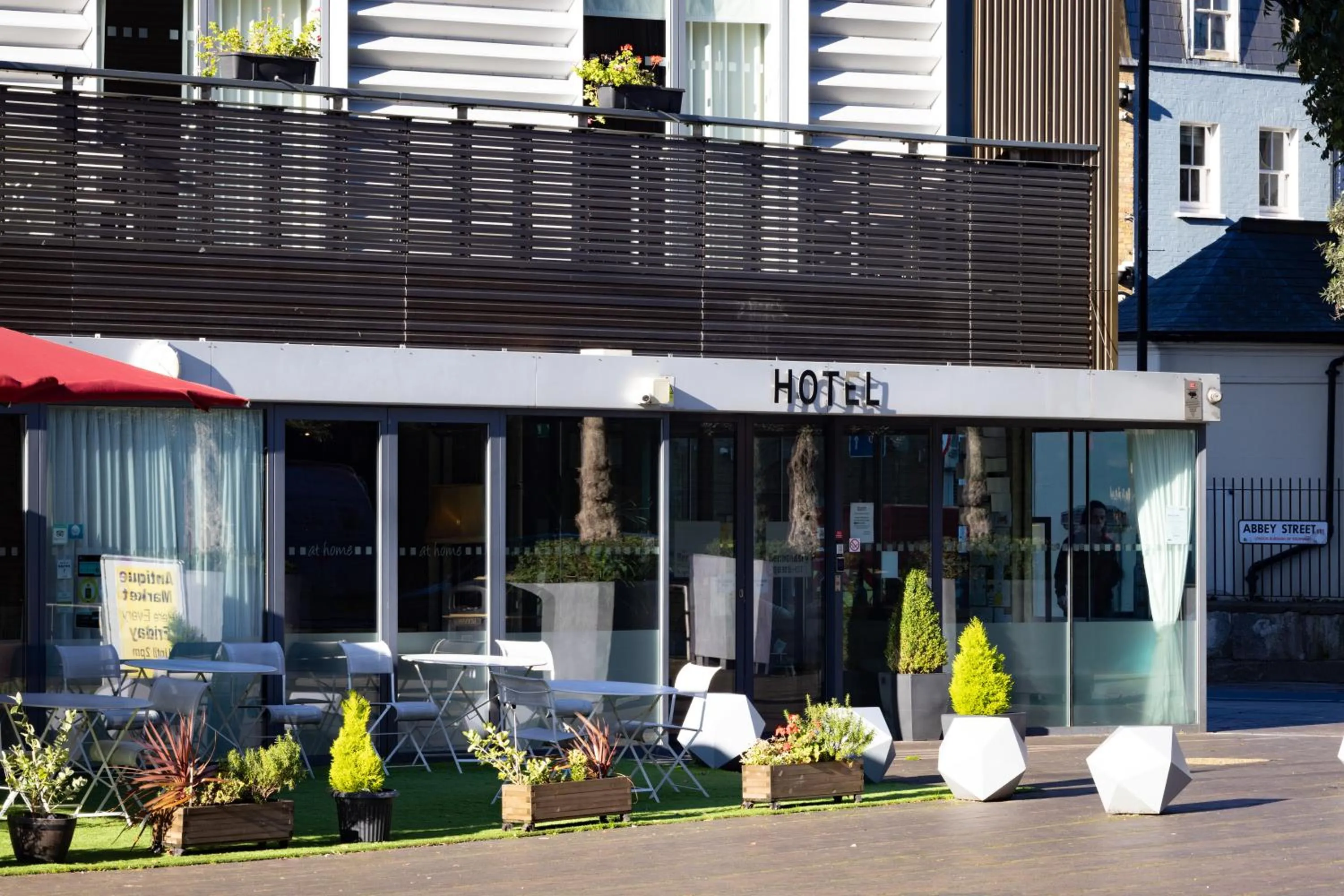 Bermondsey Square Hotel - A Bespoke Hotel