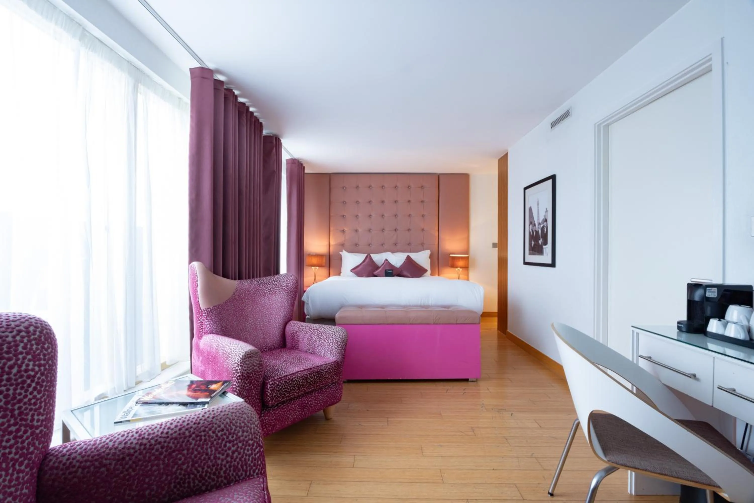 Seating area, Bed in Bermondsey Square Hotel - A Bespoke Hotel