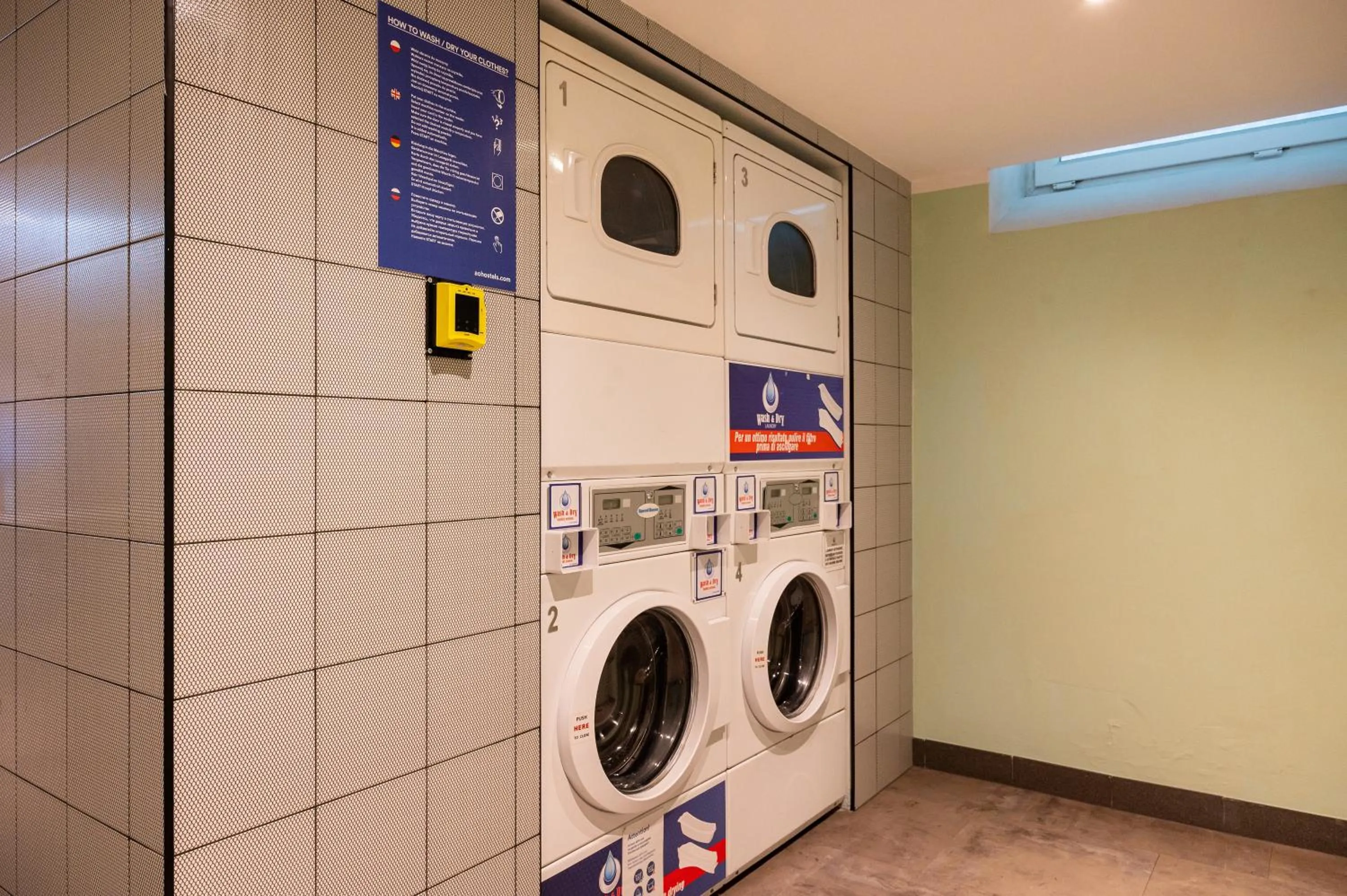 washing machine in a&o Warszawa Wola