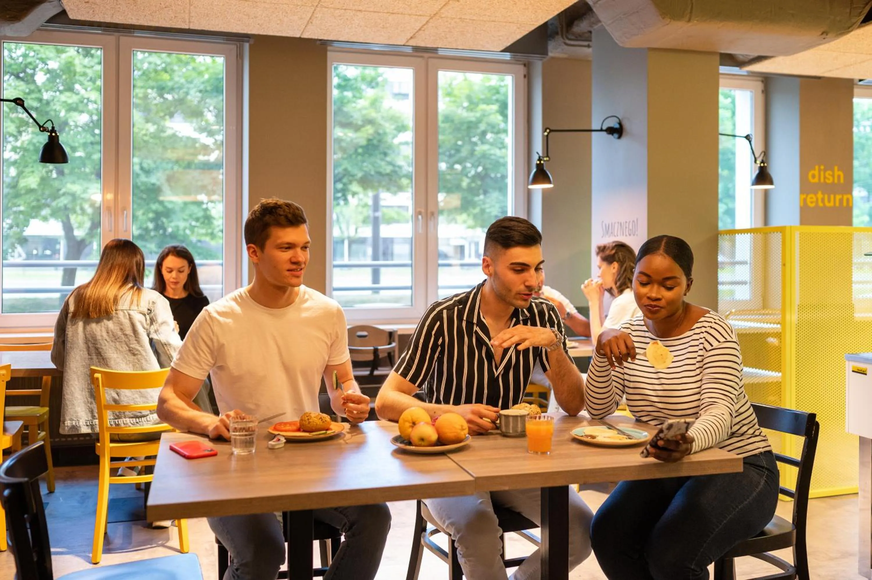 Breakfast in a&o Warszawa Wola