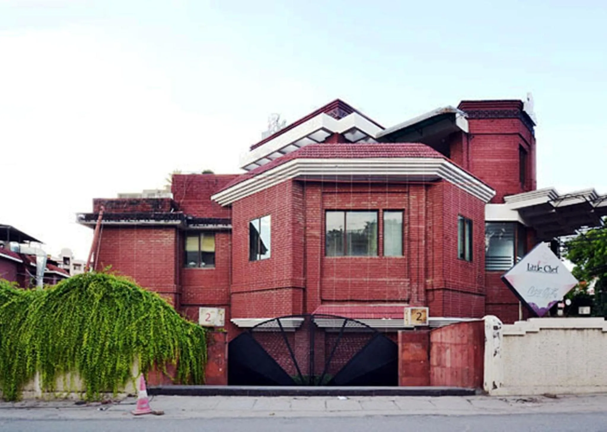 Property building in Little Chef Hotel