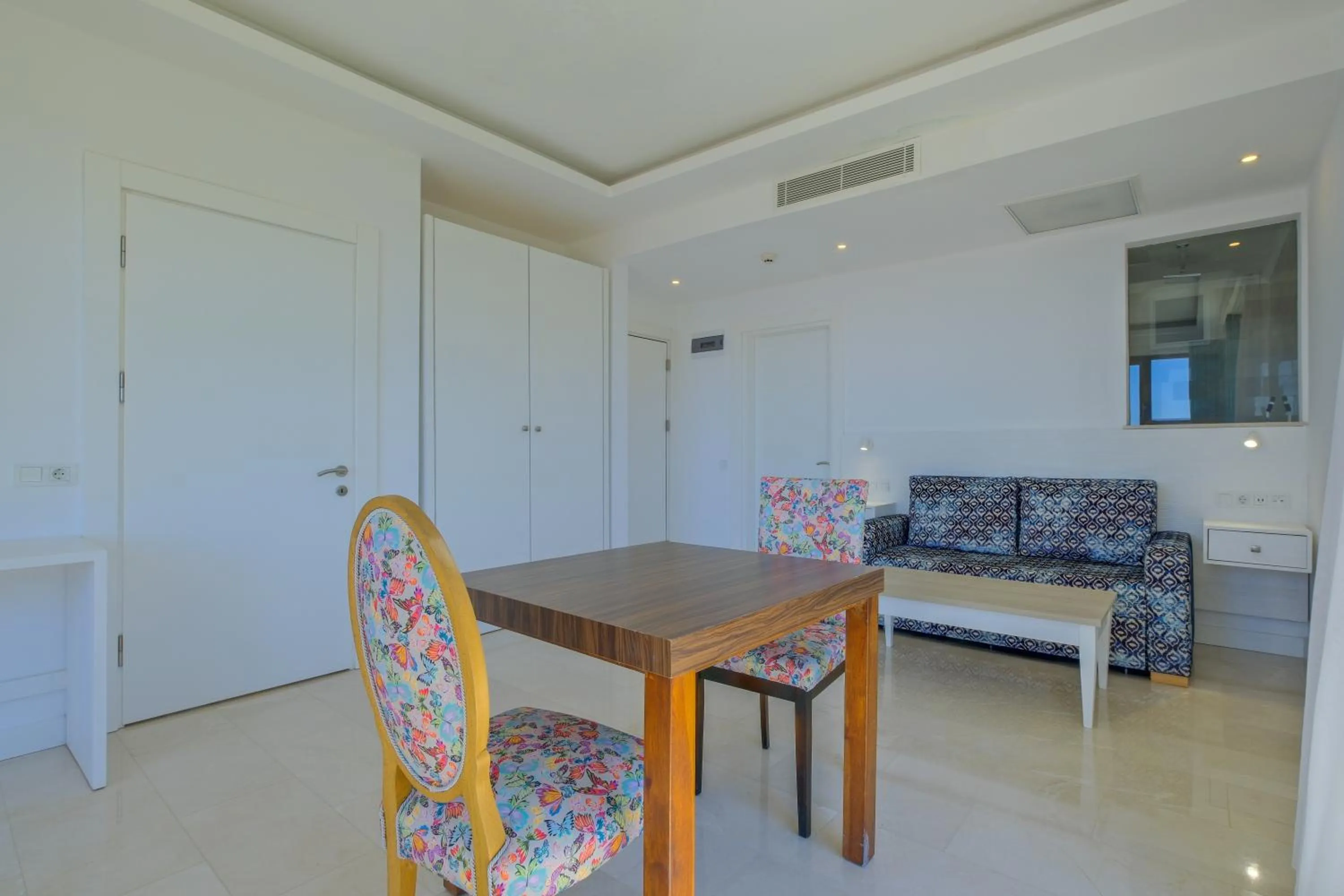 Living room in Highclere Hotel and Spa