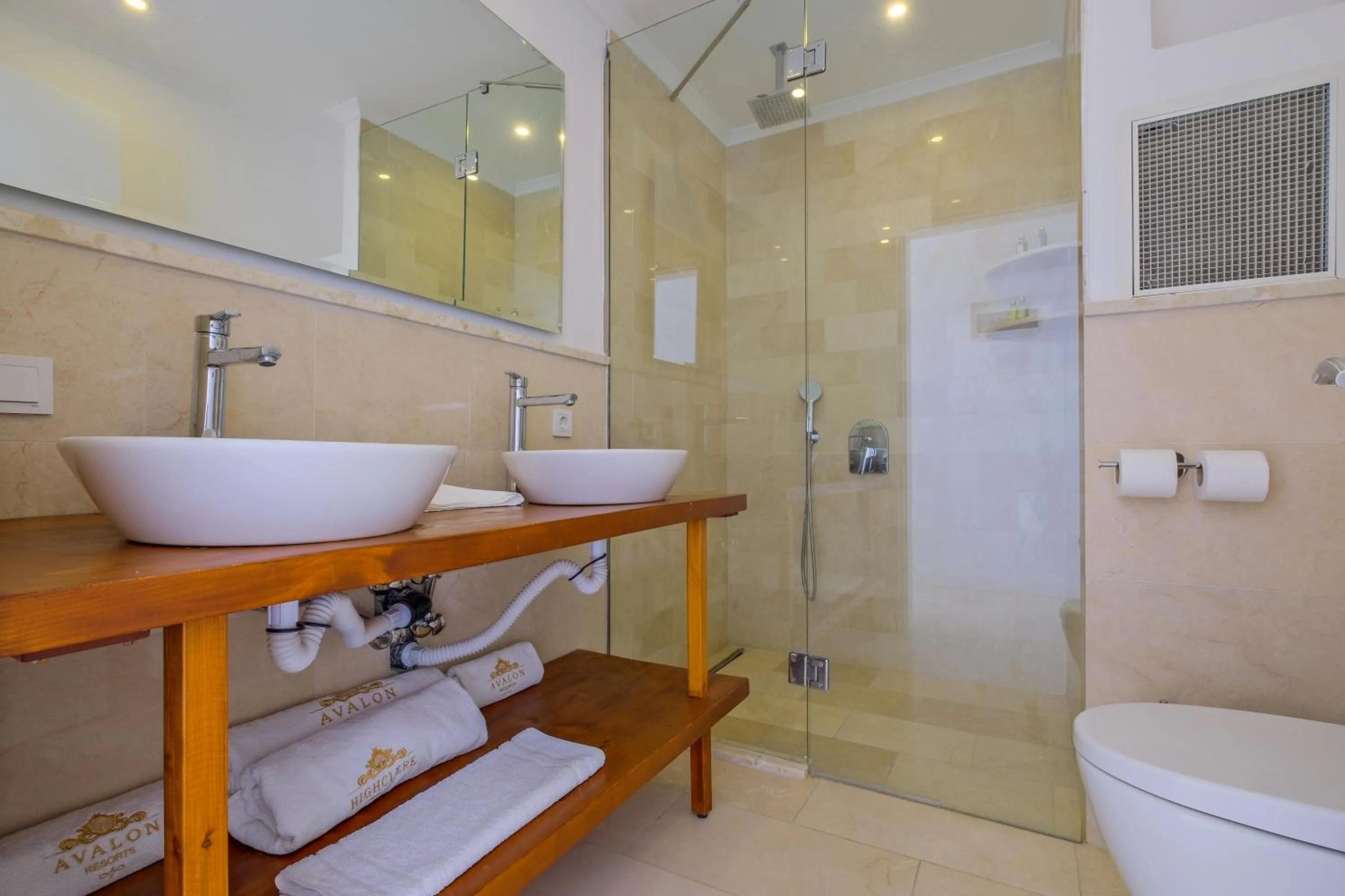 Toilet in Highclere Hotel and Spa