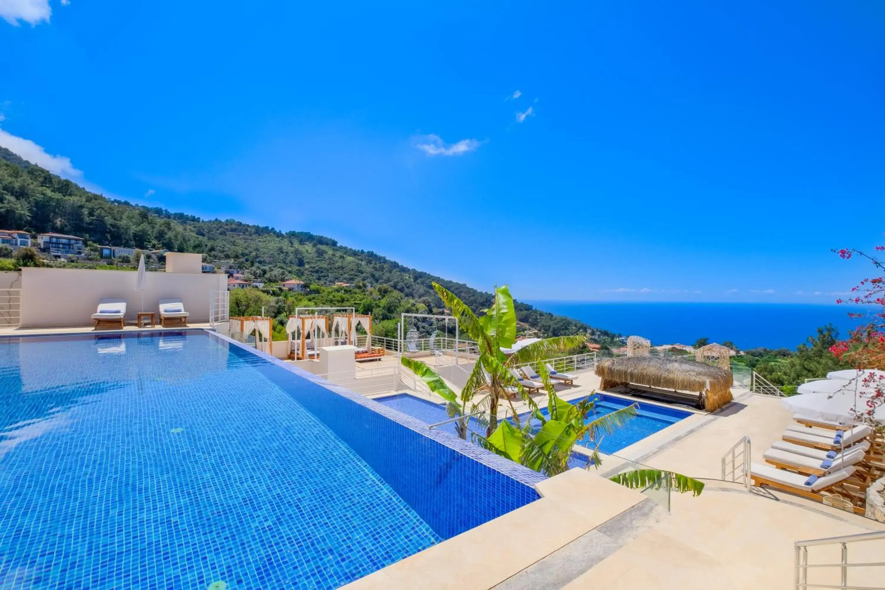 Swimming pool in Highclere Hotel and Spa Swimming pool in Highclere Hotel and Spa