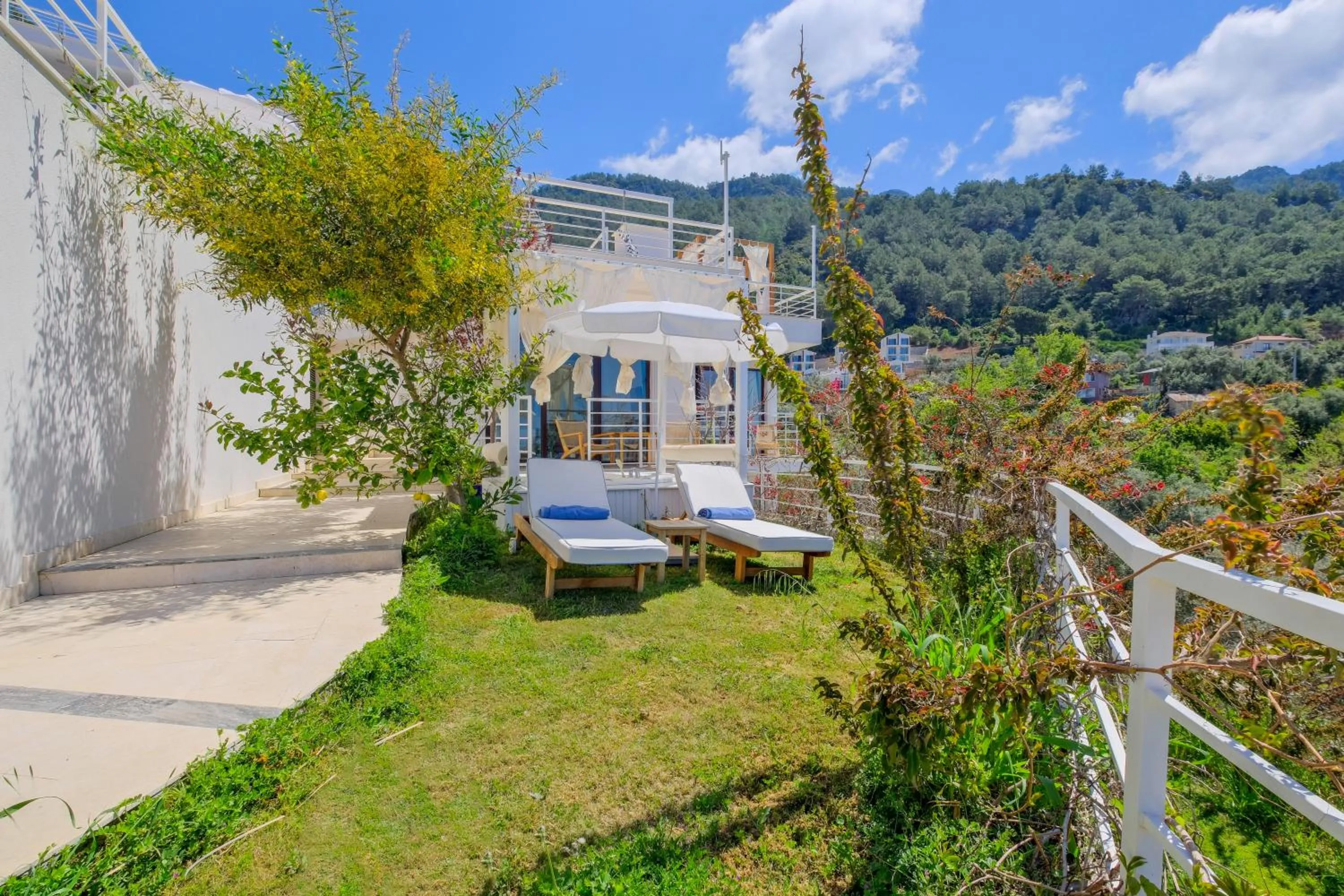 Garden in Highclere Hotel and Spa