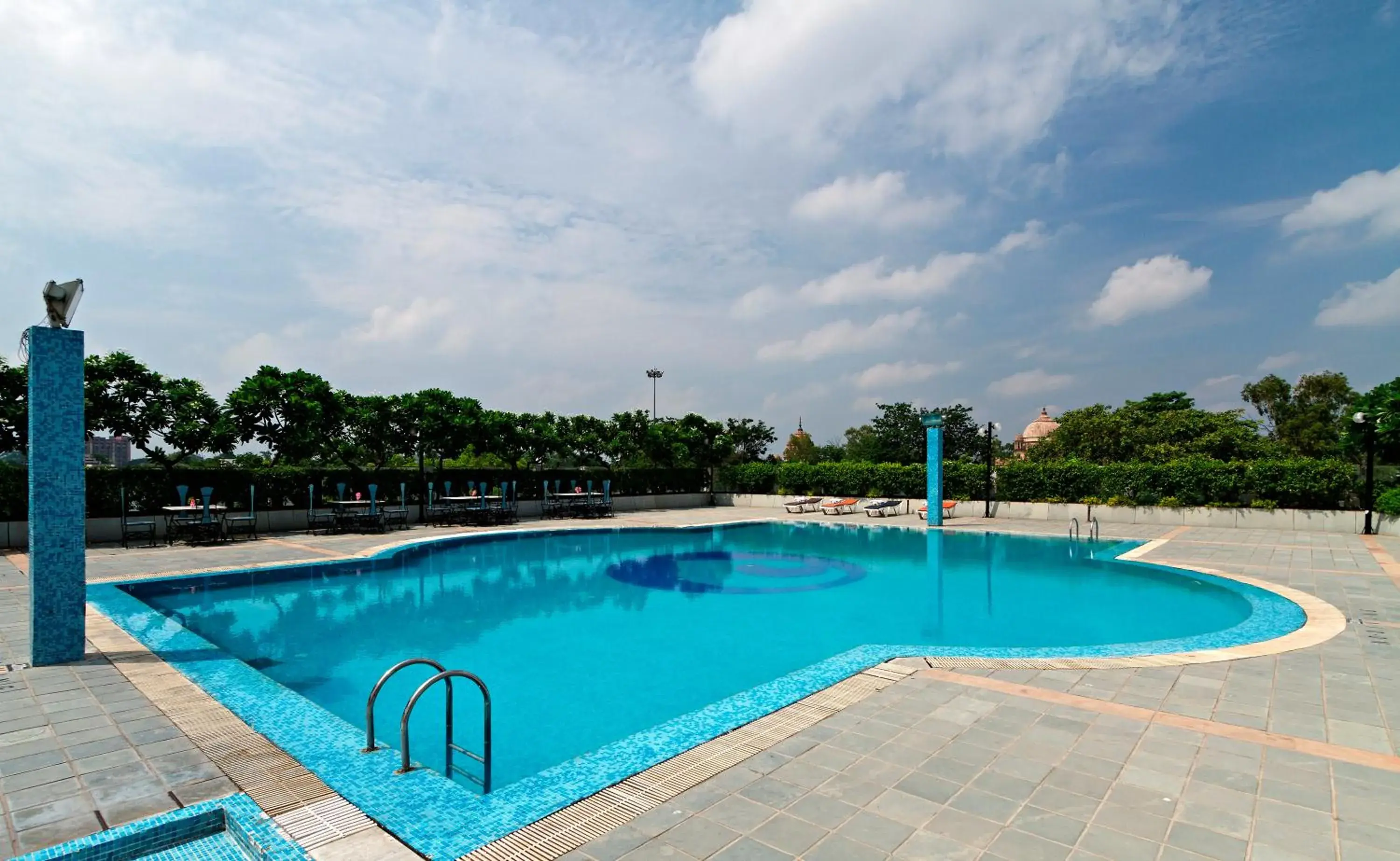 Swimming pool in Clarks Avadh Swimming pool in Clarks Avadh