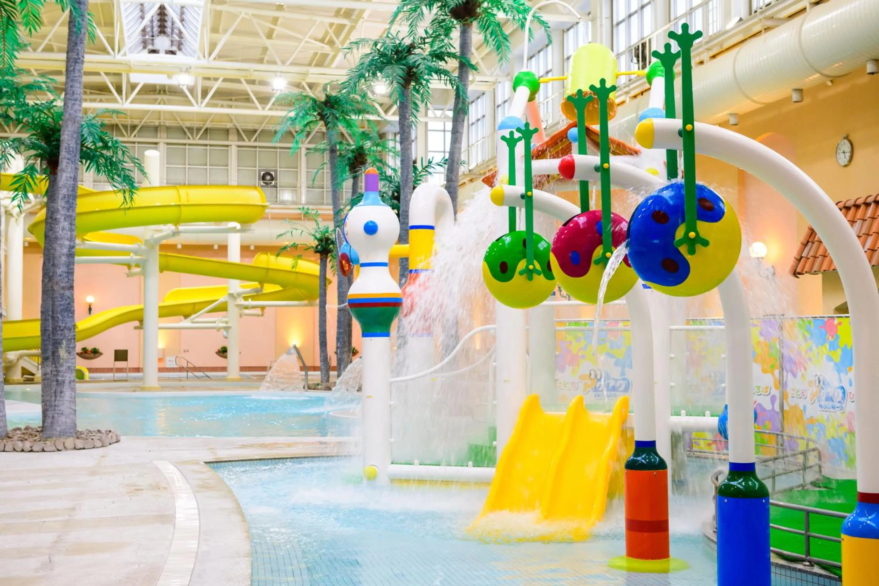 Entertainment in Nara Plaza Hotel