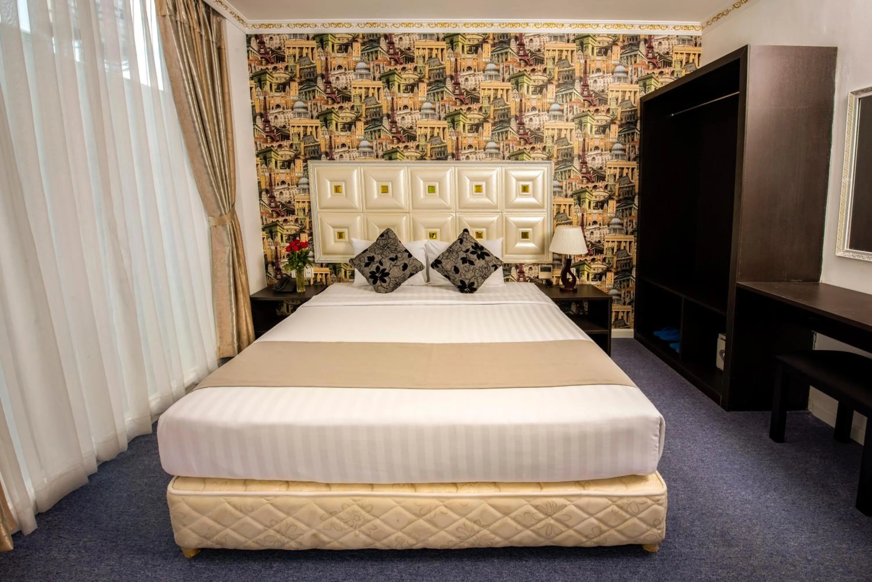 Bed in Golden Crown Hotel