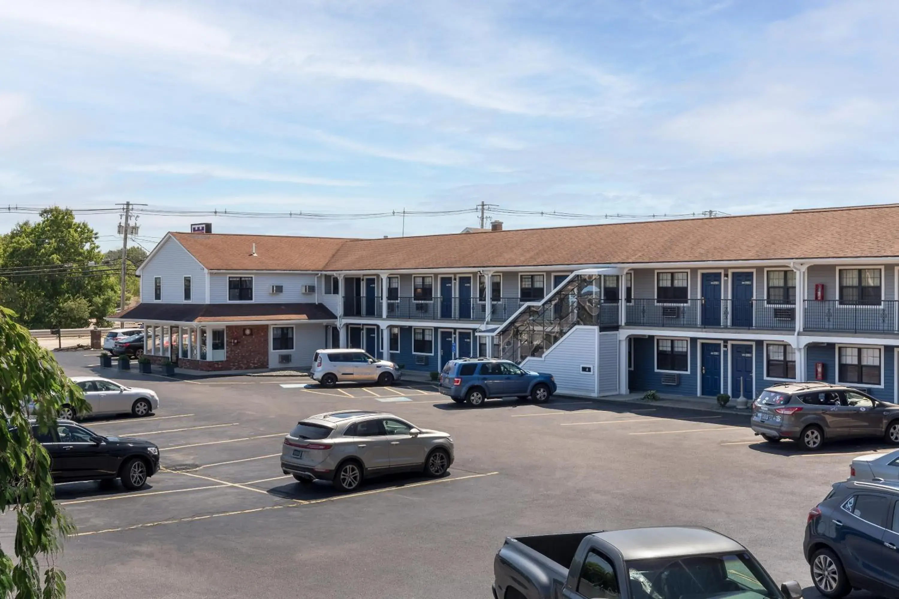 Property building in Knights Inn North Attleboro Property building in Knights Inn North Attleboro