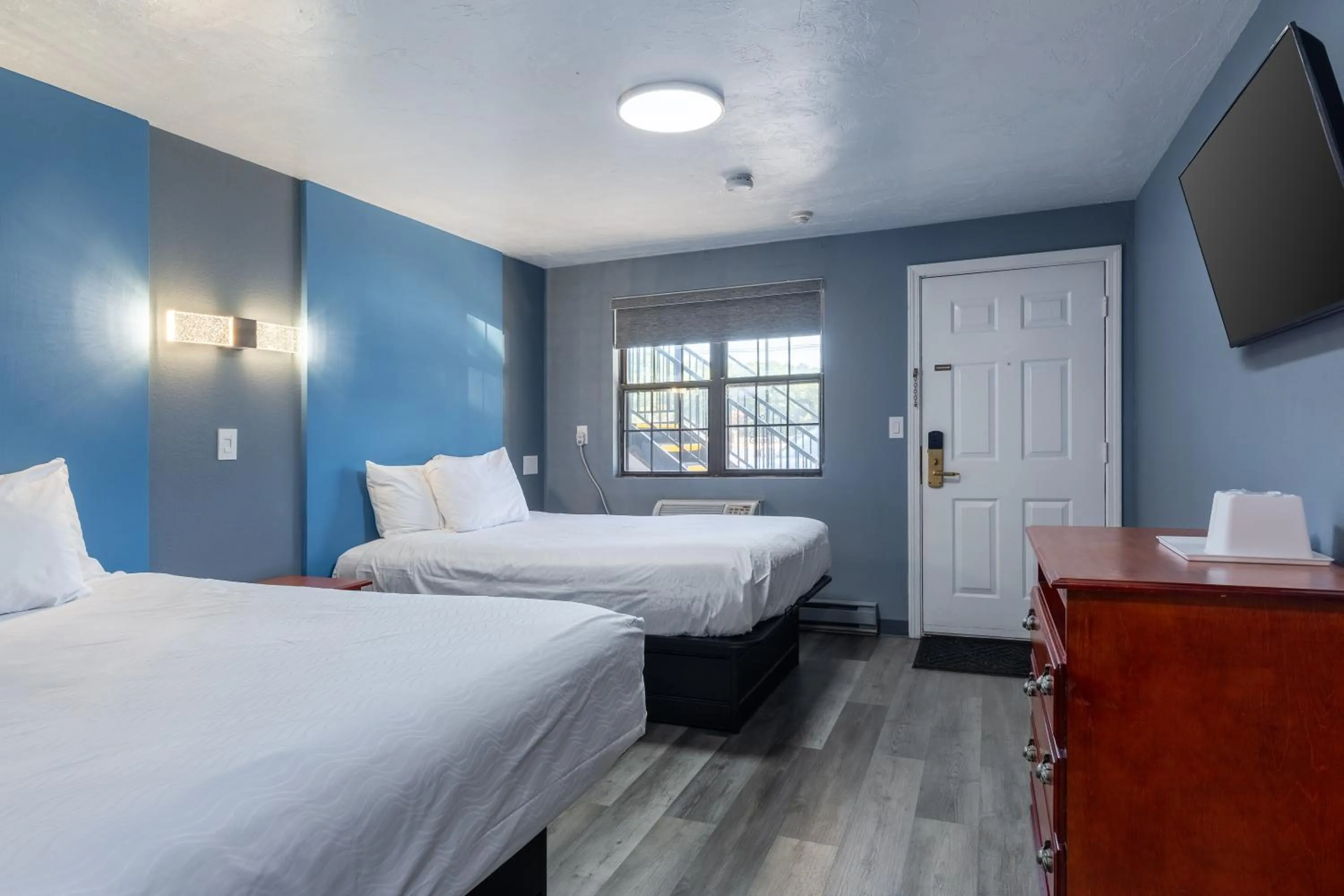 Bedroom, Bed in Knights Inn North Attleboro