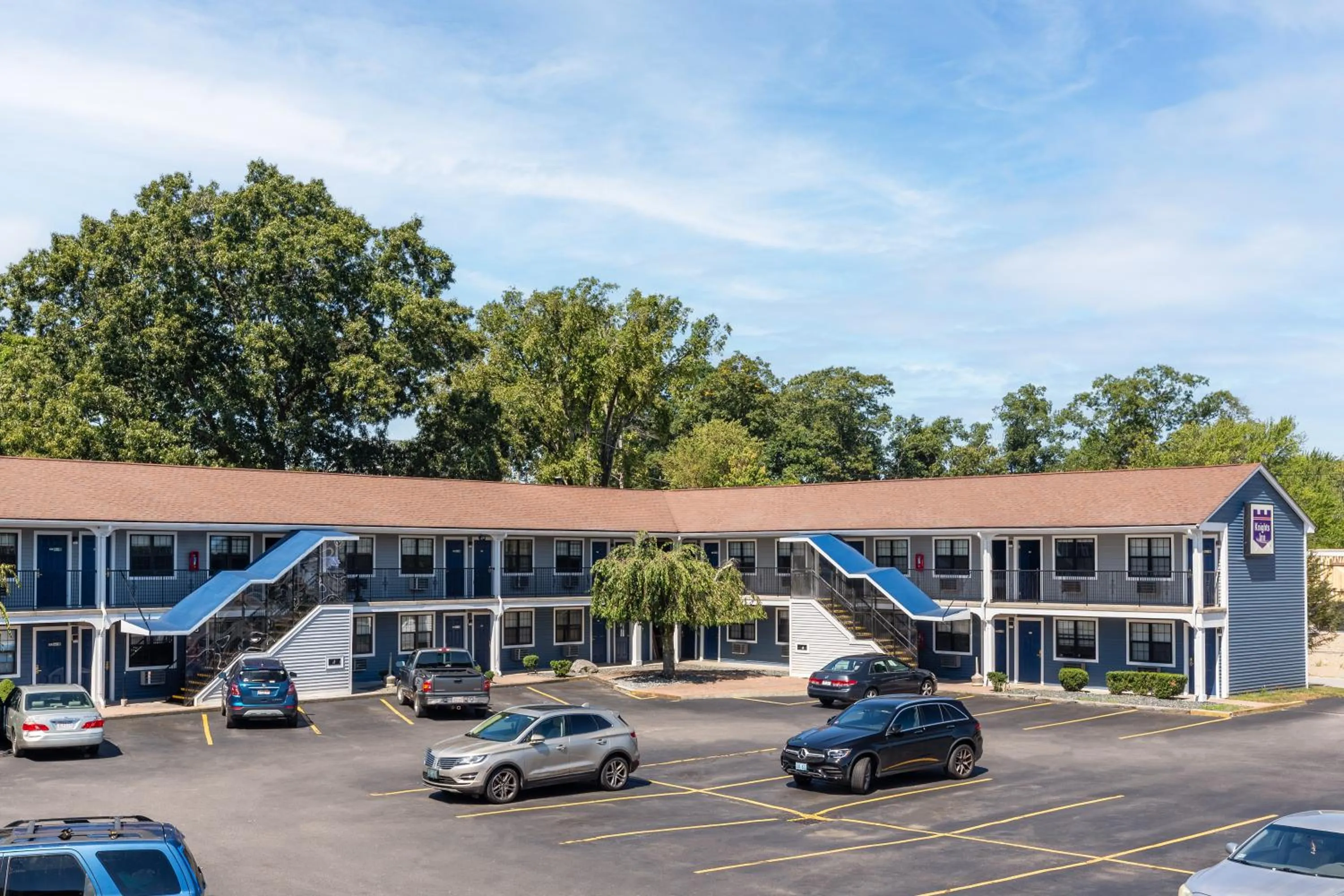 Property building in Knights Inn North Attleboro