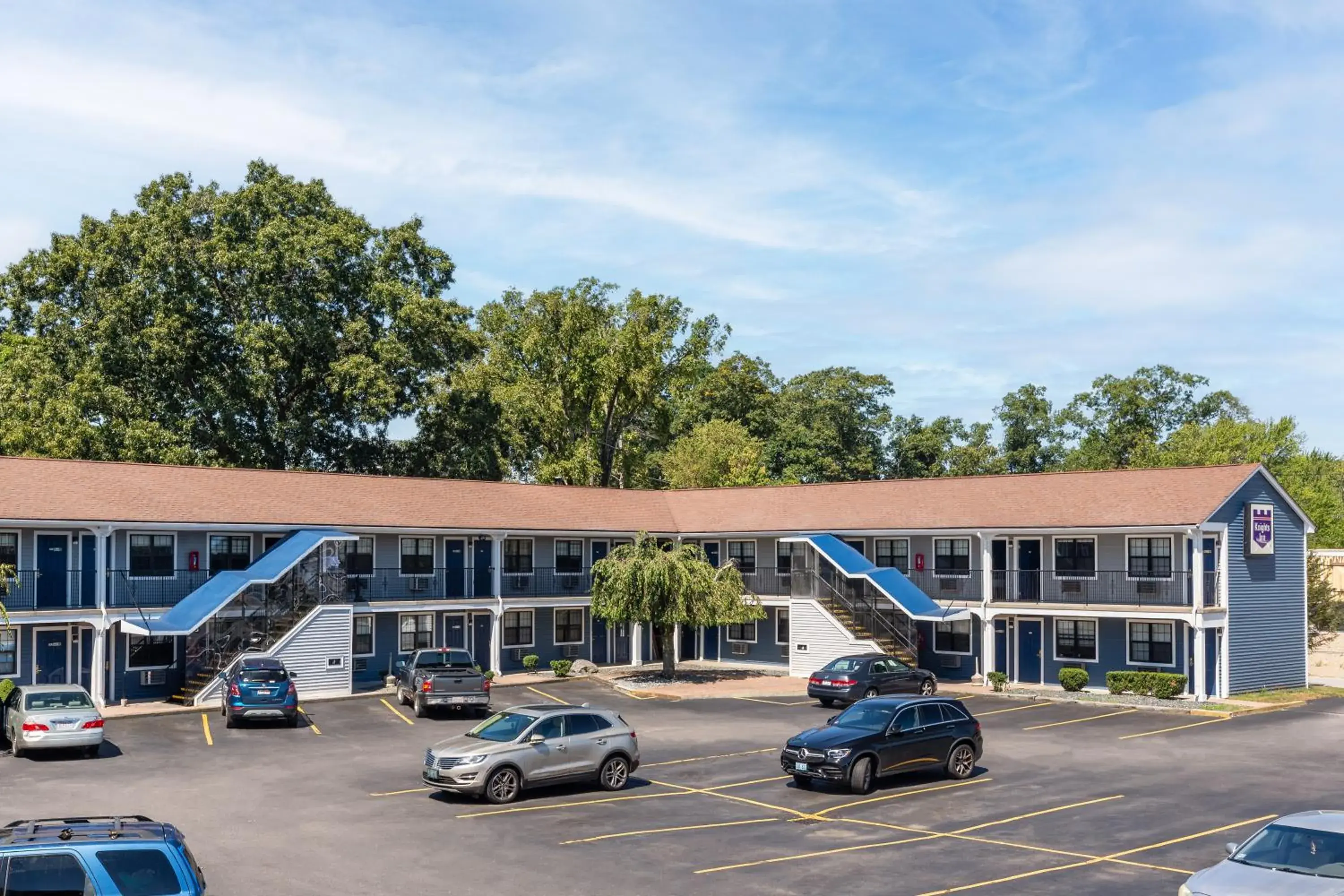 Property building in Knights Inn North Attleboro Property building in Knights Inn North Attleboro