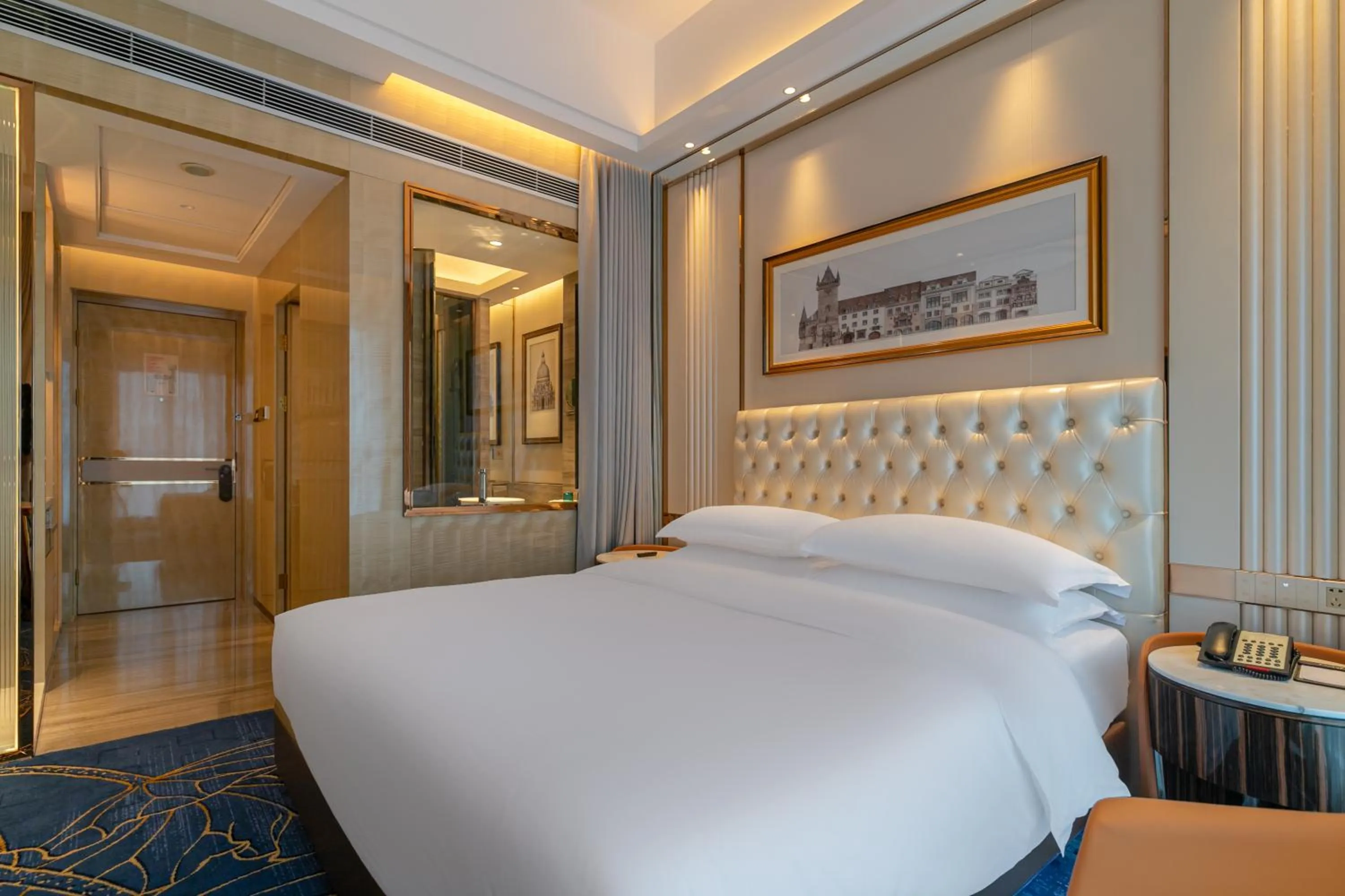 Decorative detail, Bed in Easeland Hotel Guangzhou