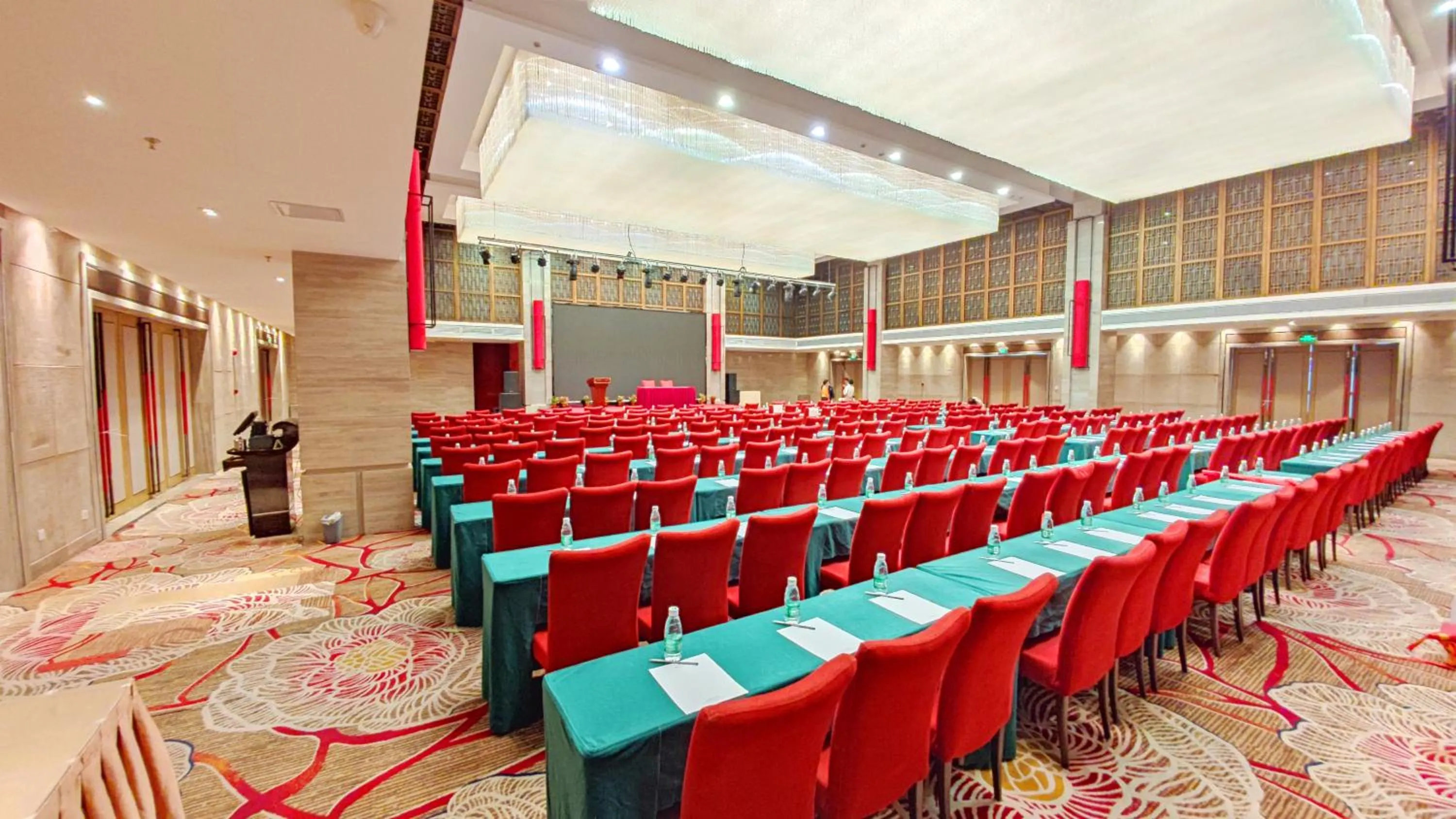 Business facilities in Easeland Hotel Guangzhou