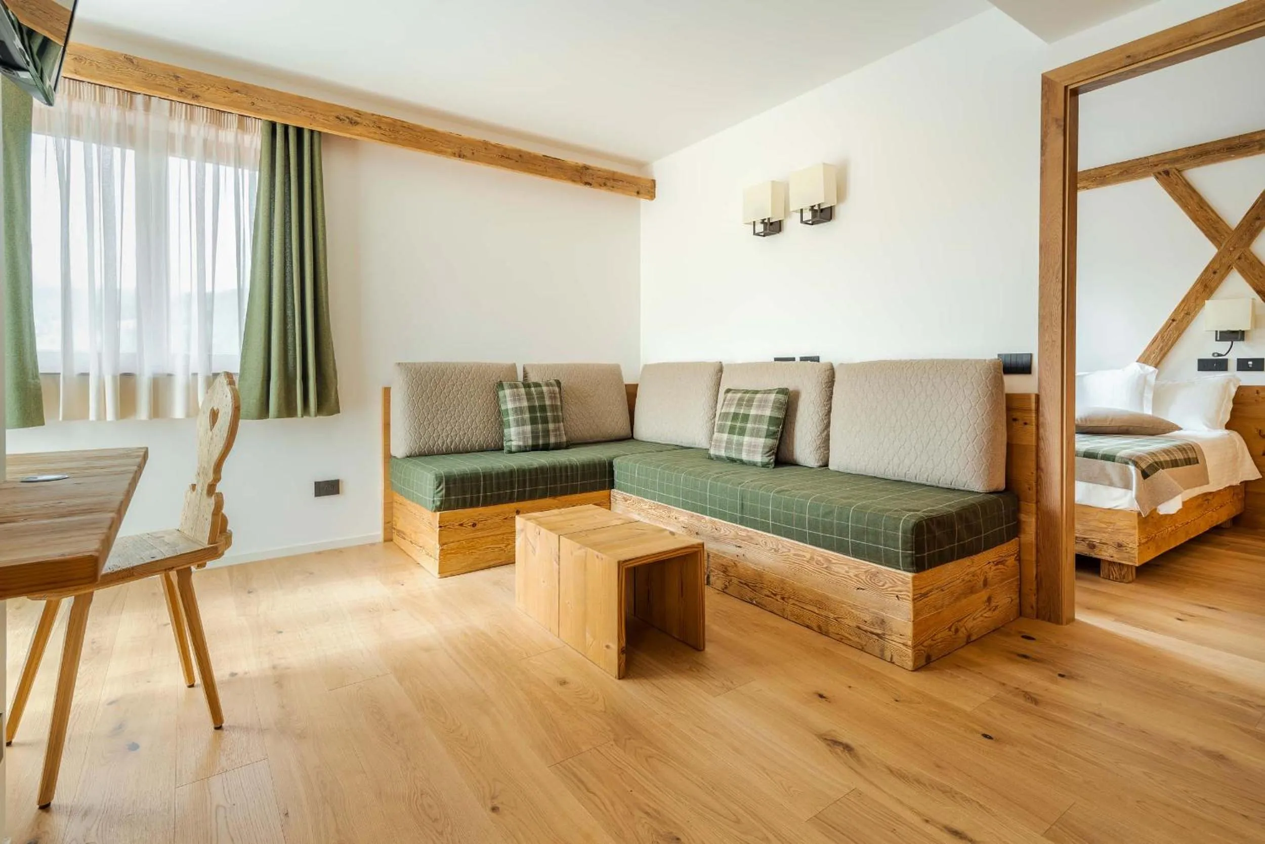 Living room, Bed in Camina Suite and Spa