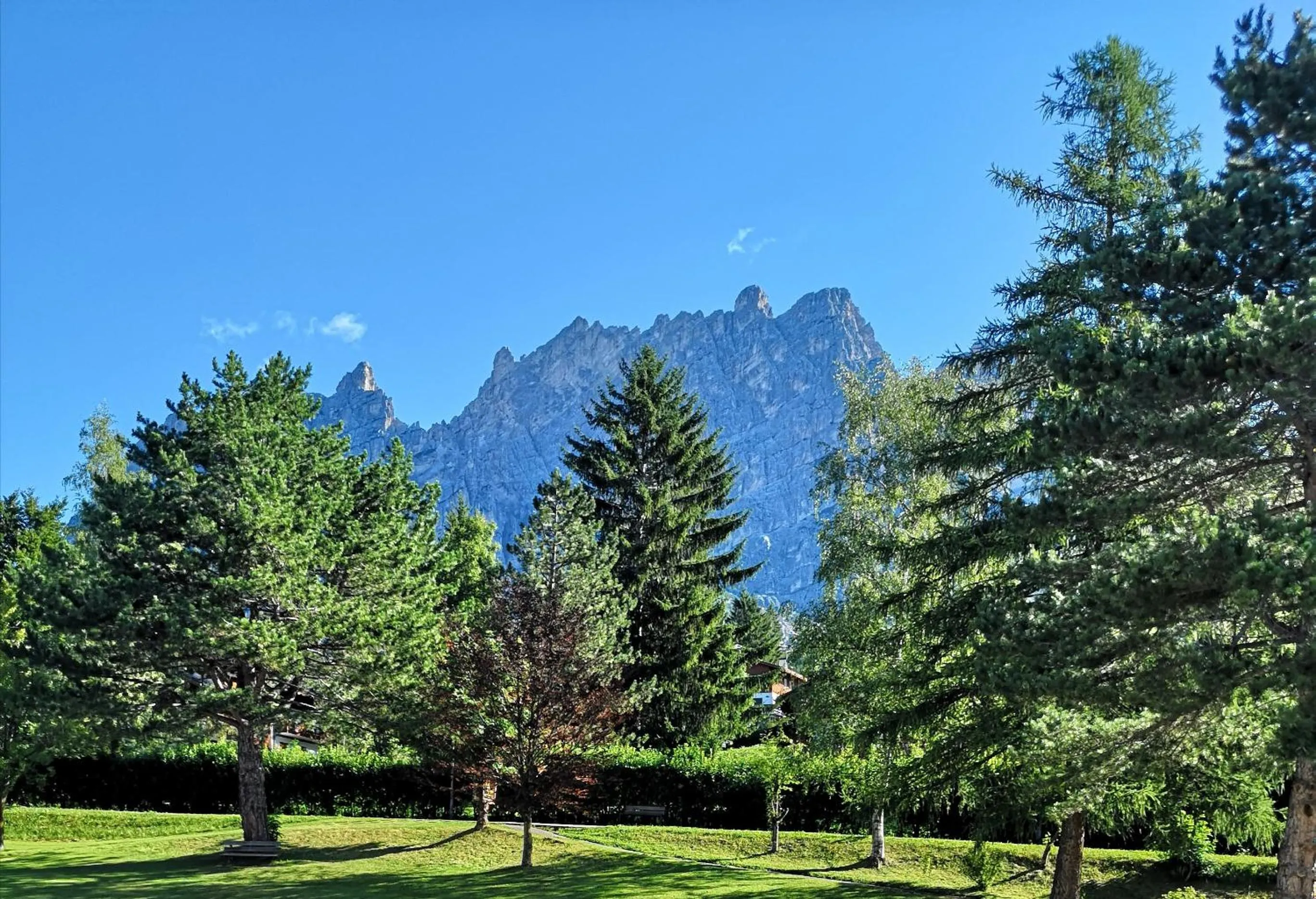 Mountain view in Camina Suite and Spa