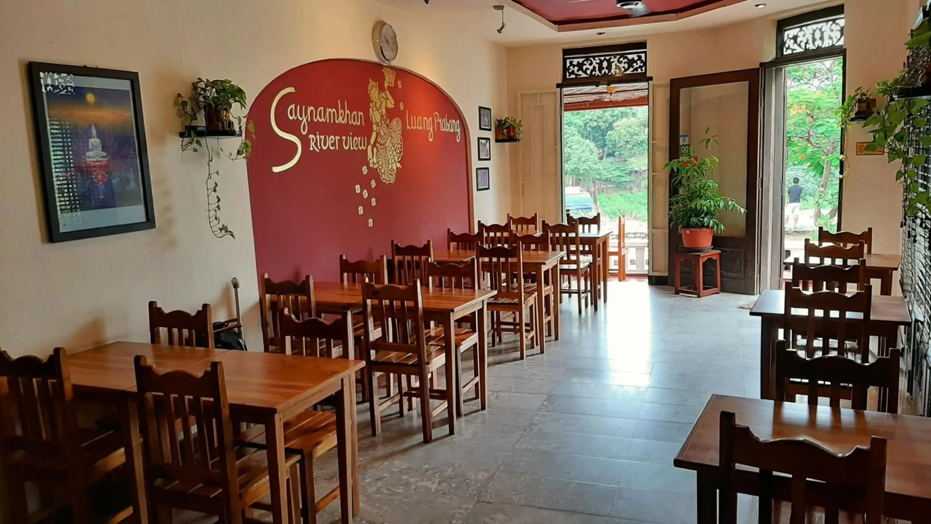 Restaurant/places to eat in Saynamkhan River View Restaurant/places to eat in Saynamkhan River View