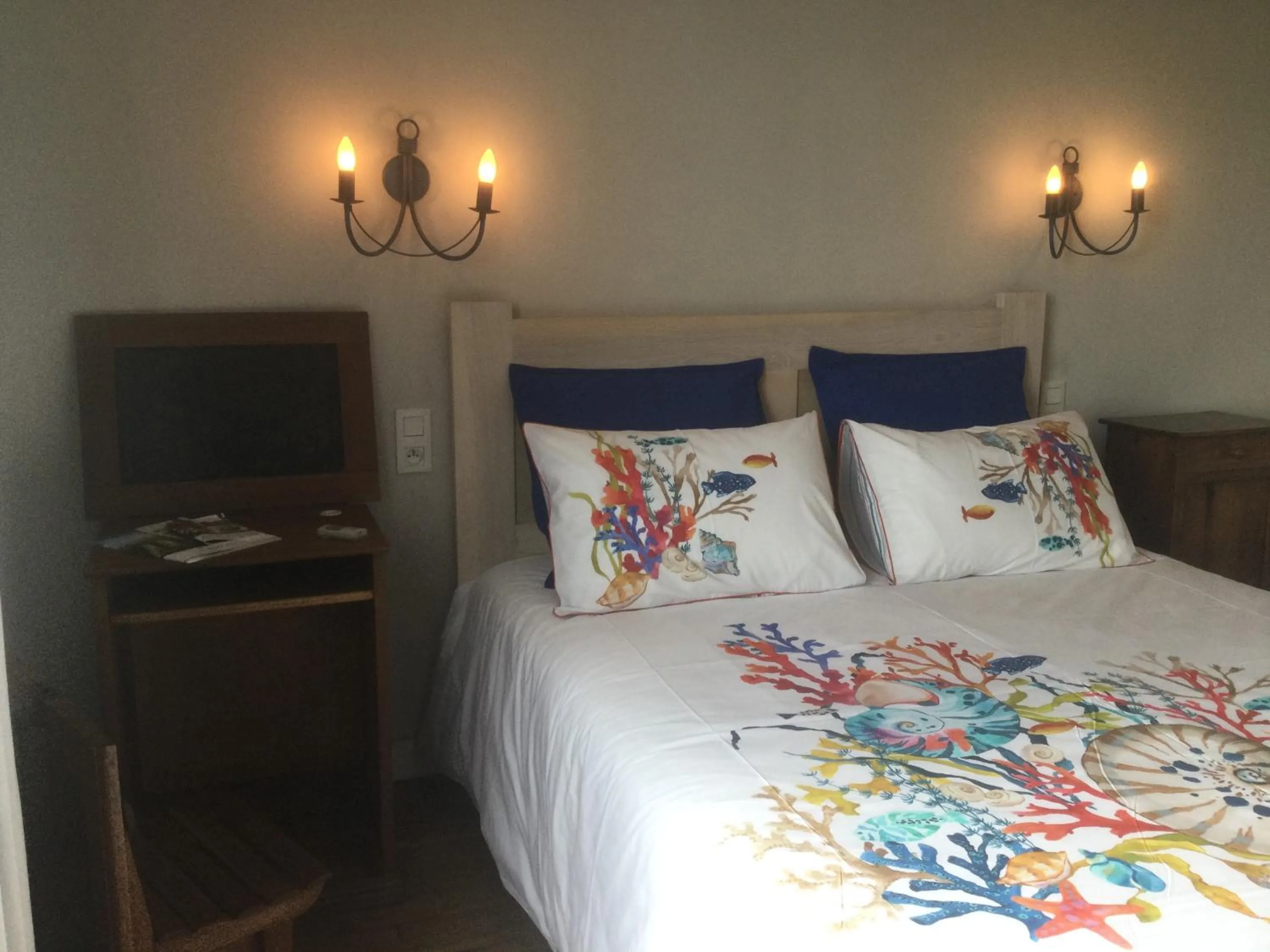 Bed in Les Chambres de Kermenguy