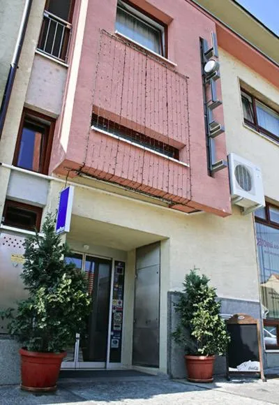 Property building in Hotel Maxim