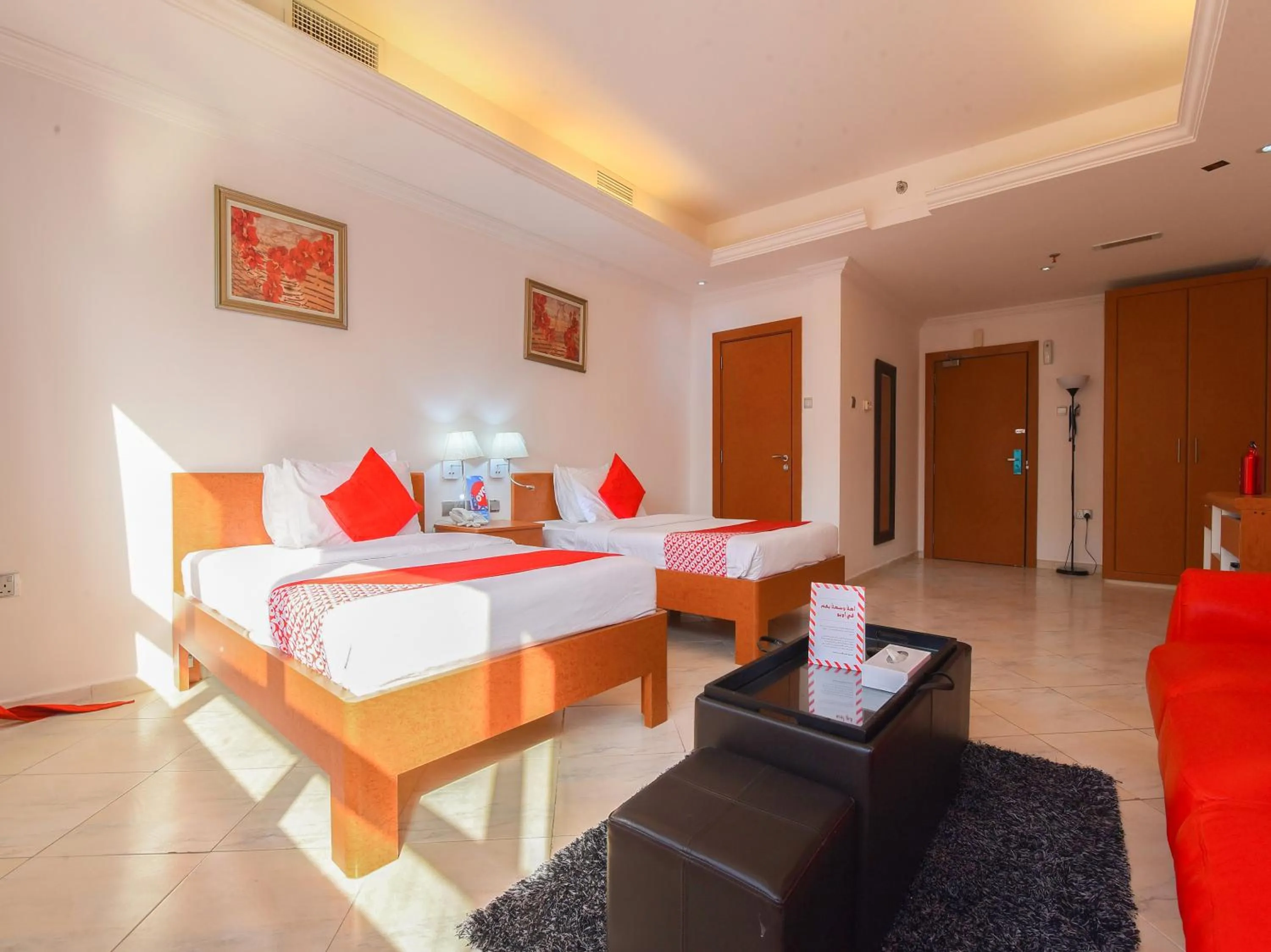 Living room, Bed in Mirage Hotel